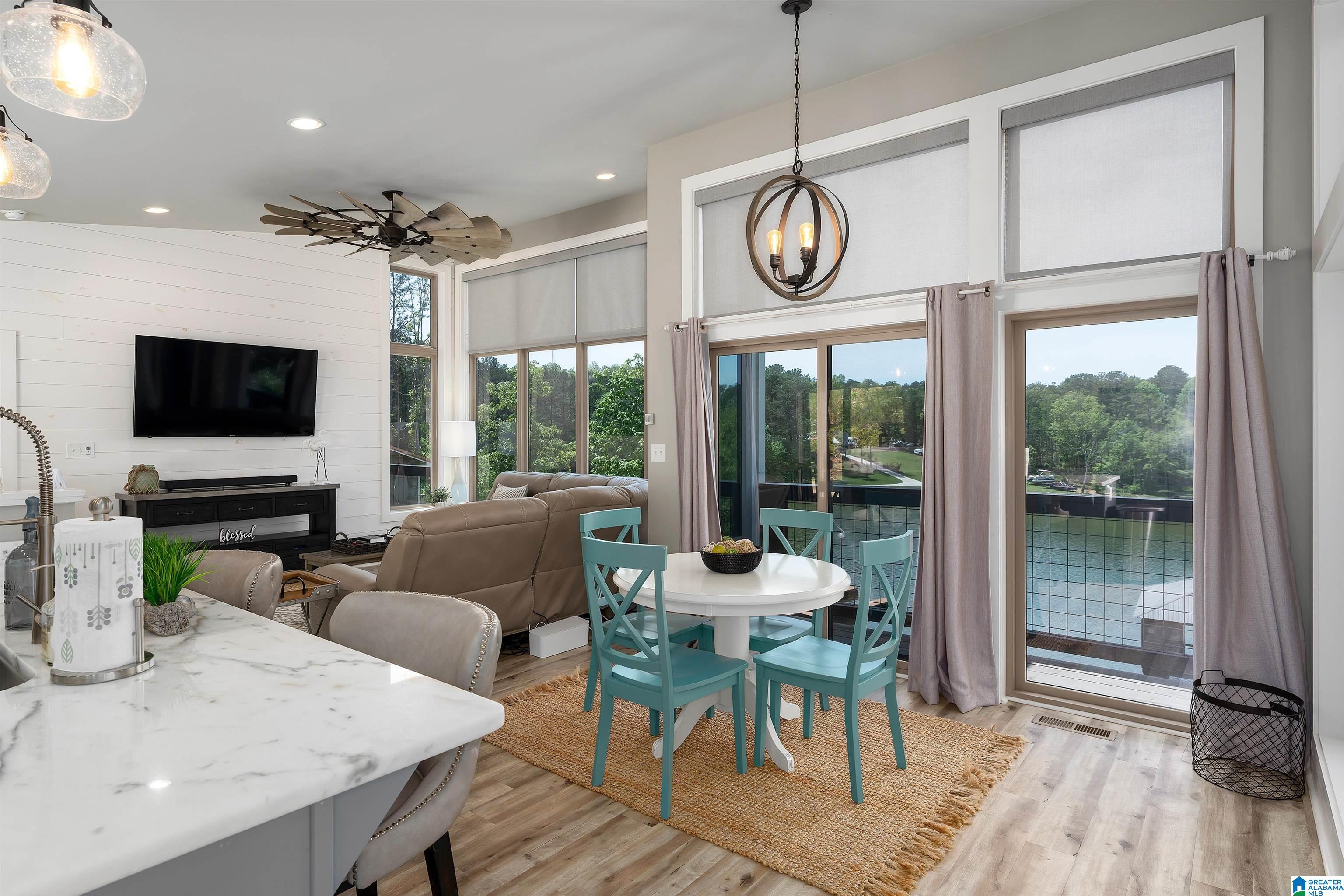 244 LAKESIDE LANE