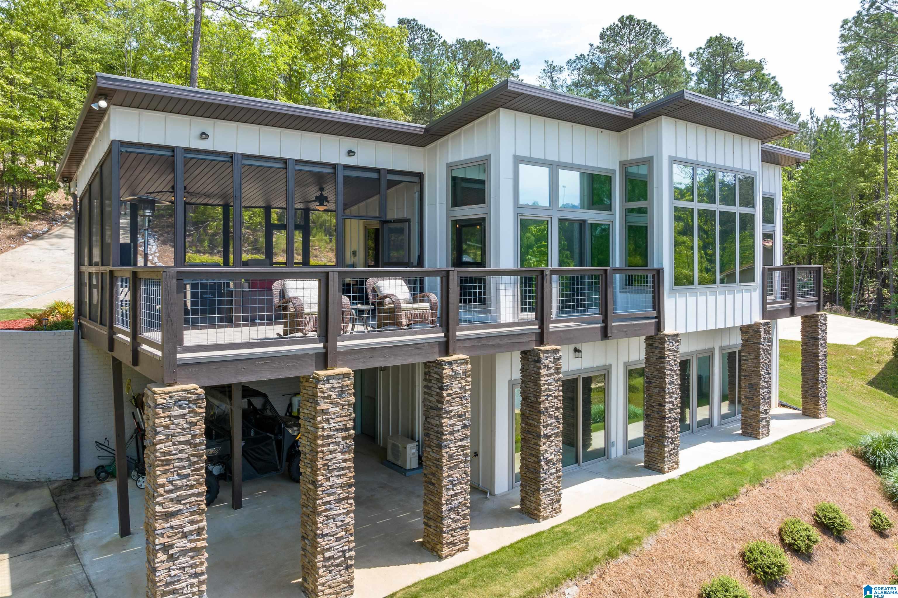244 LAKESIDE LANE