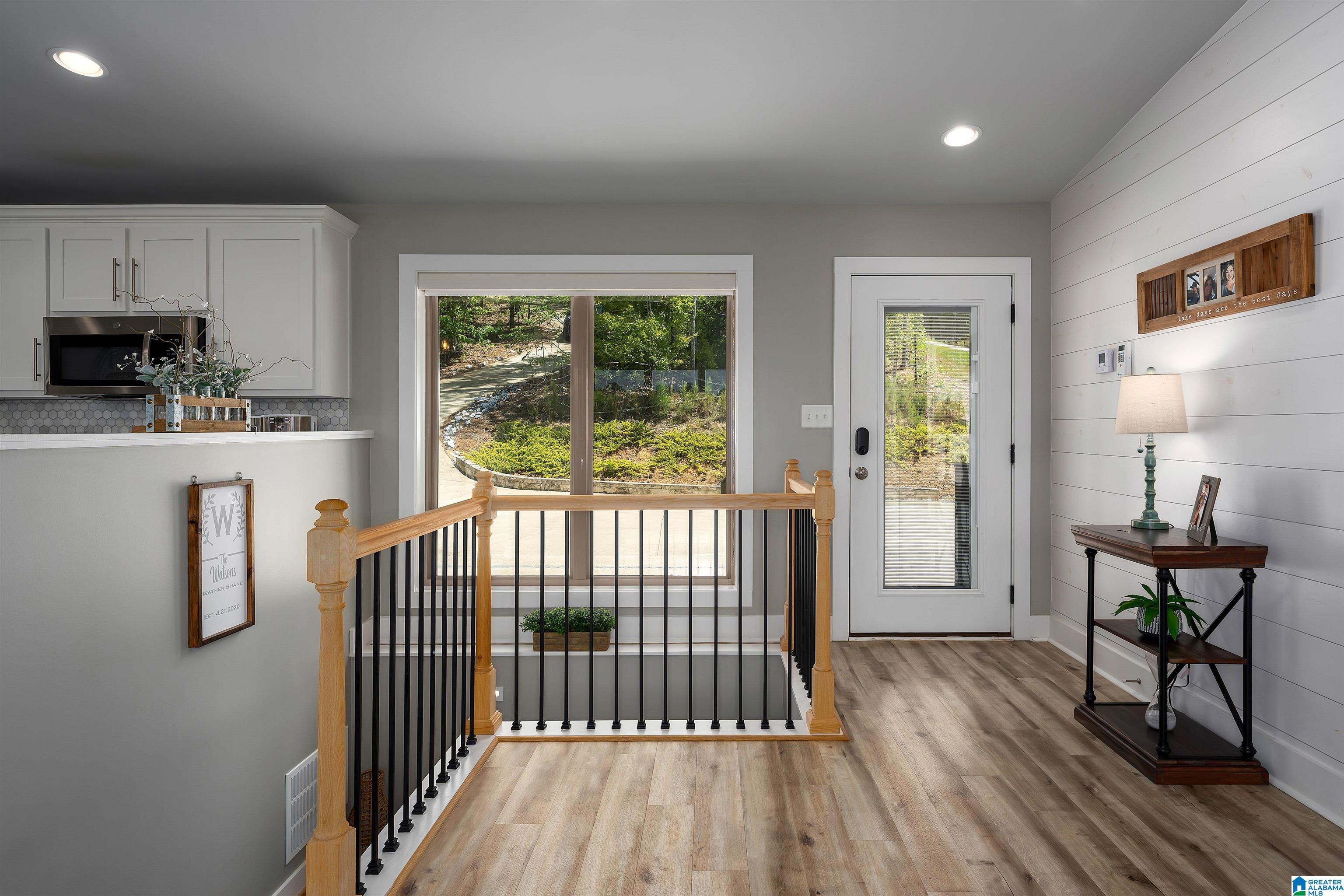 244 LAKESIDE LANE