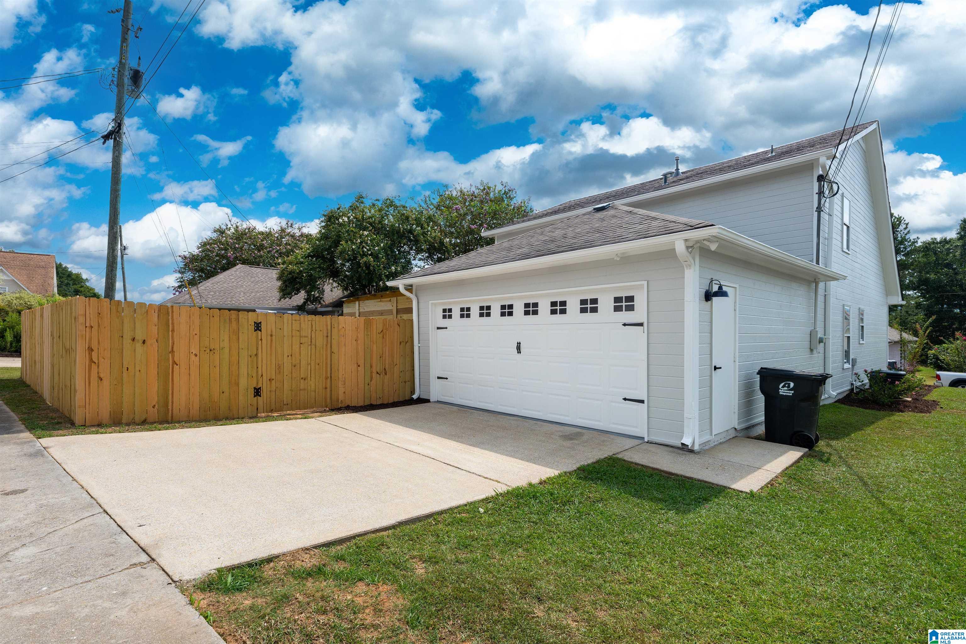 2343 PLANTATION CIRCLE