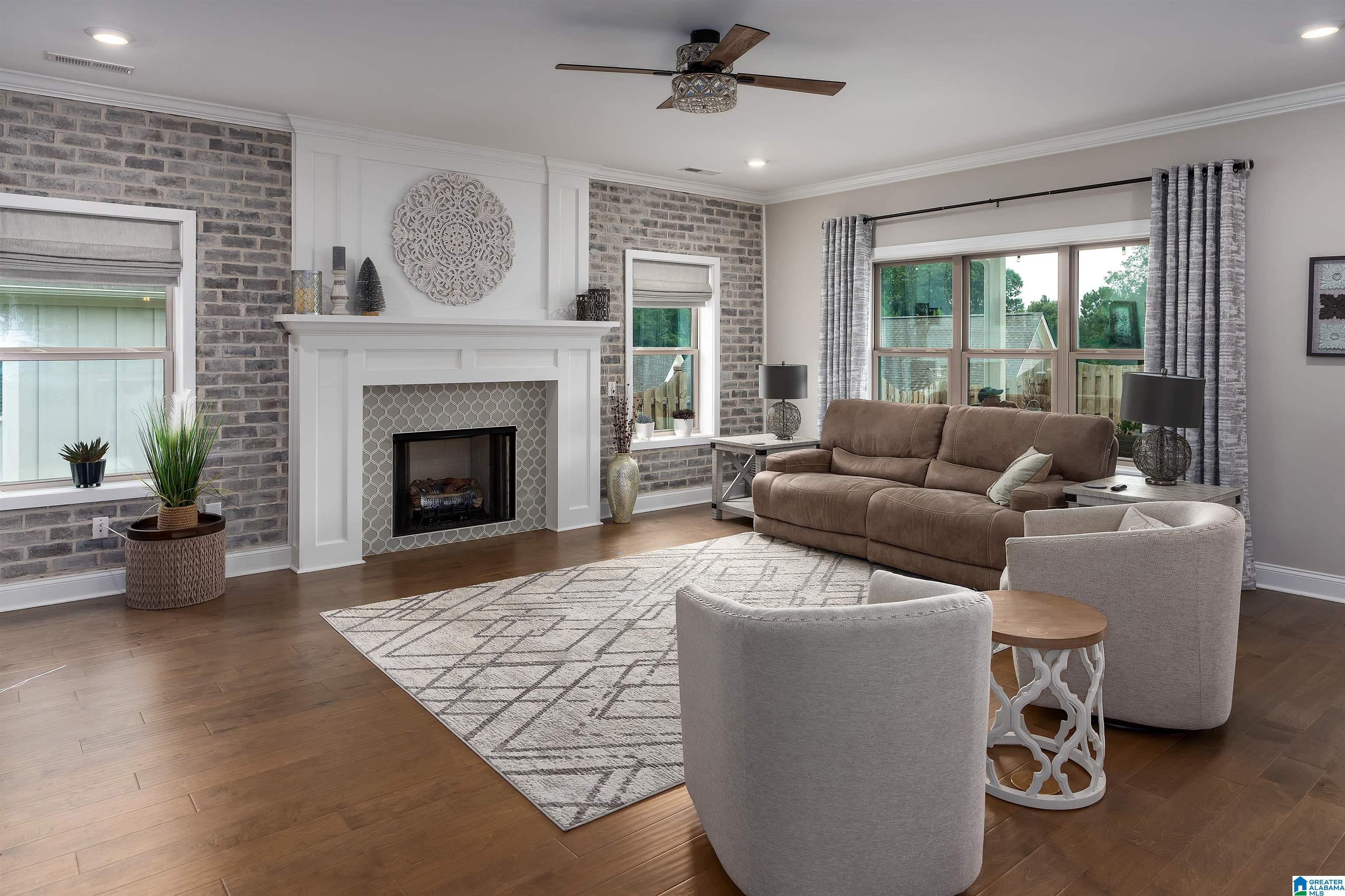 5709 LONG VIEW TRAIL
