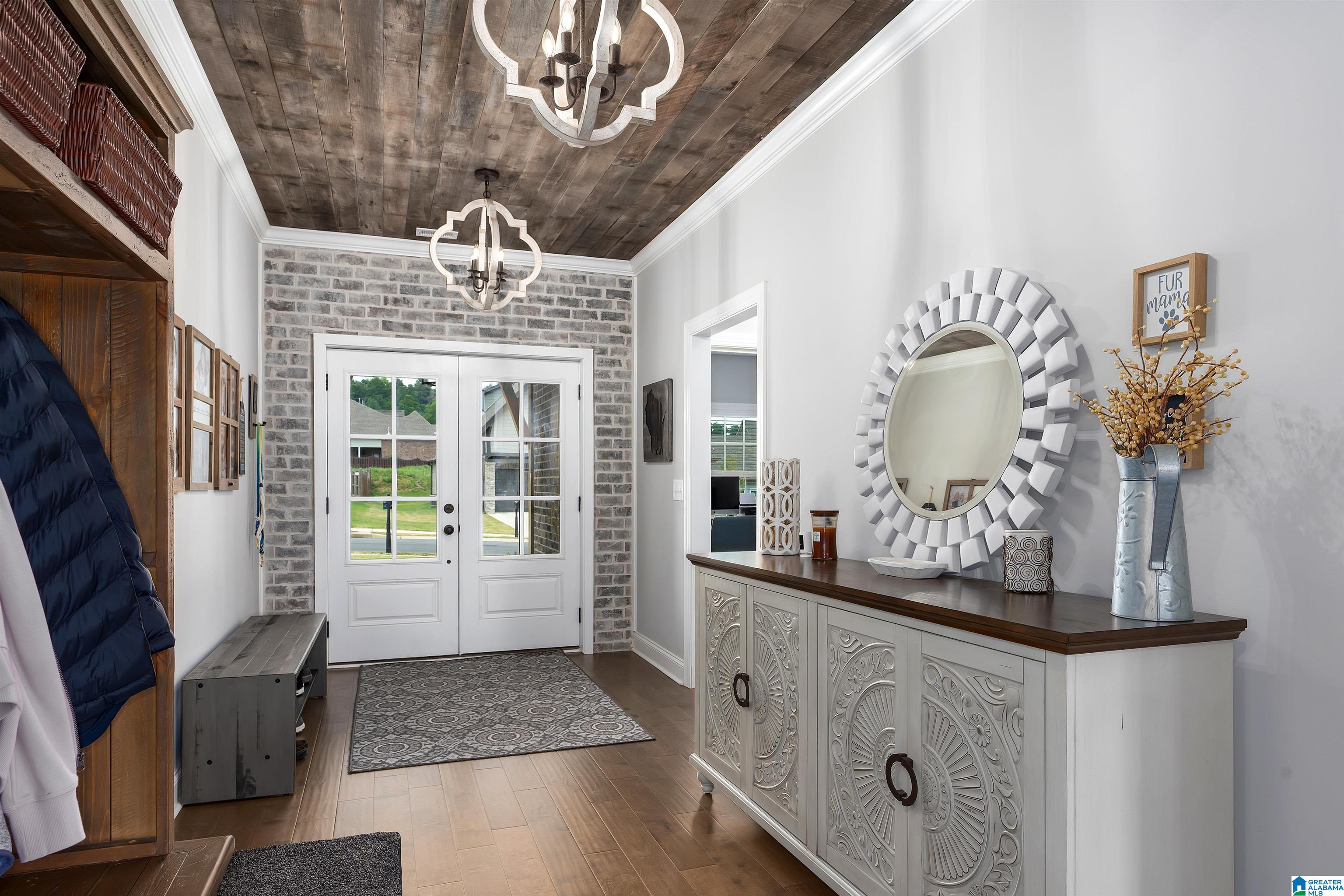 5709 LONG VIEW TRAIL