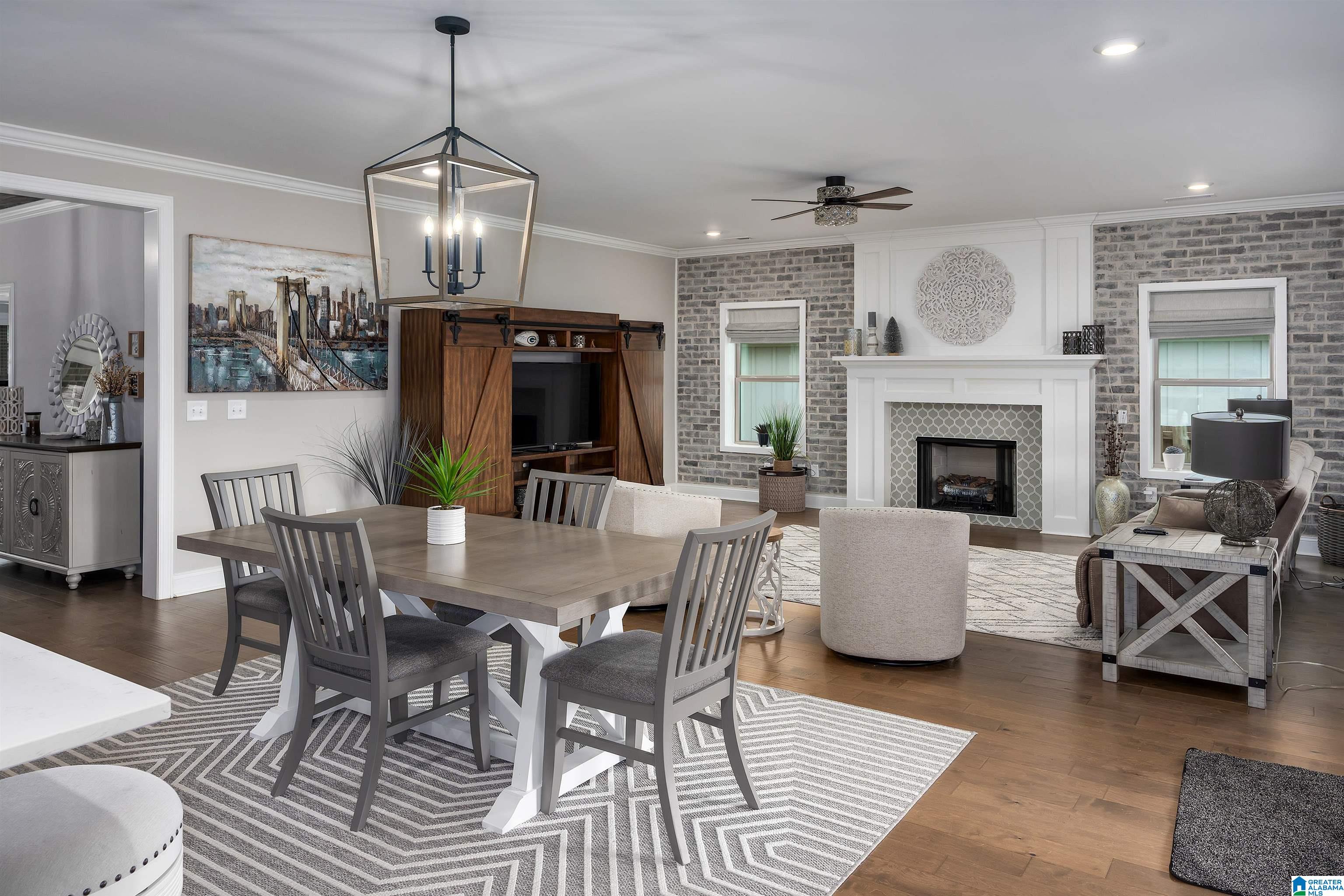 5709 LONG VIEW TRAIL