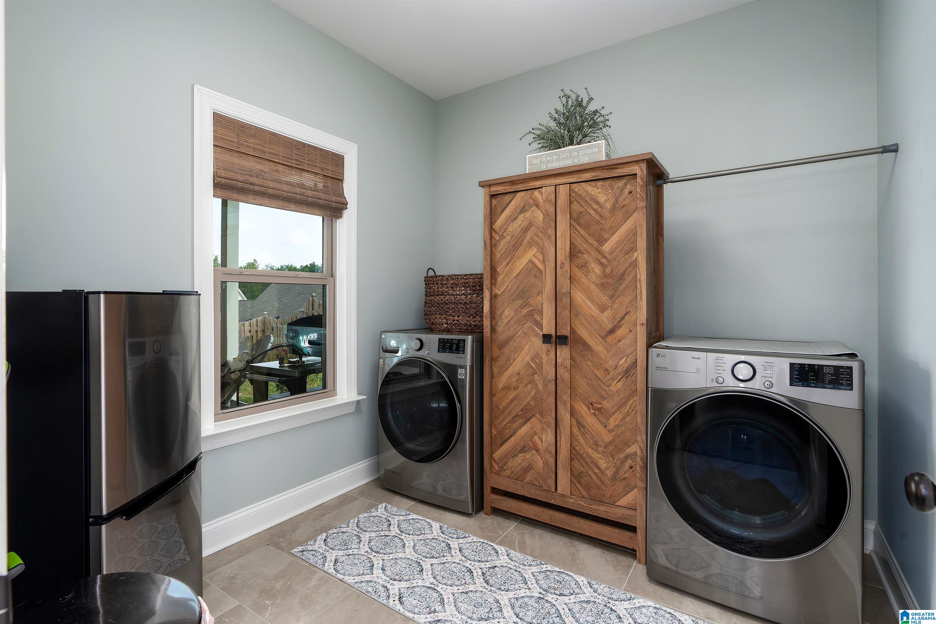 5709 LONG VIEW TRAIL