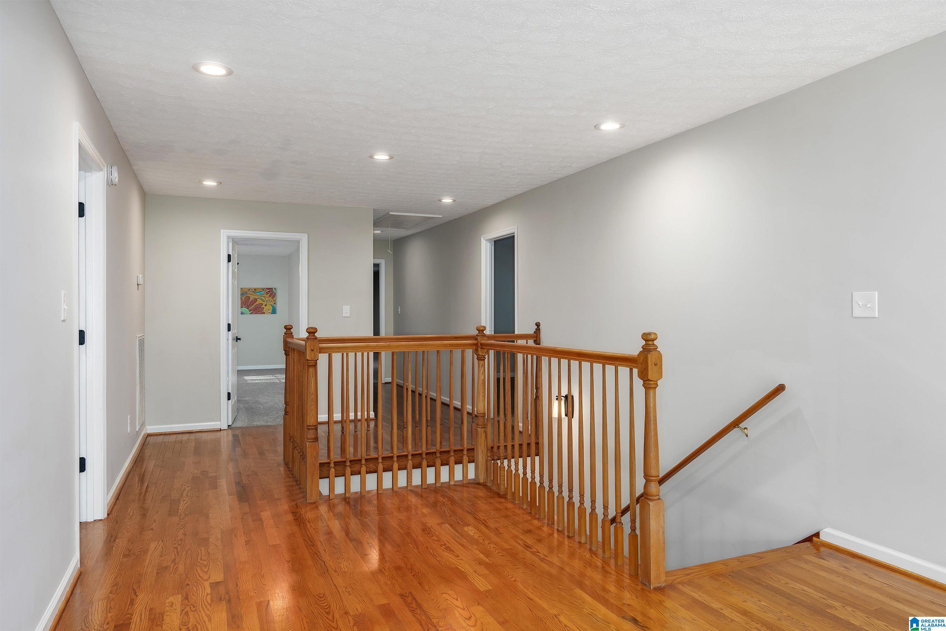 454 EAGLE POINTE DRIVE