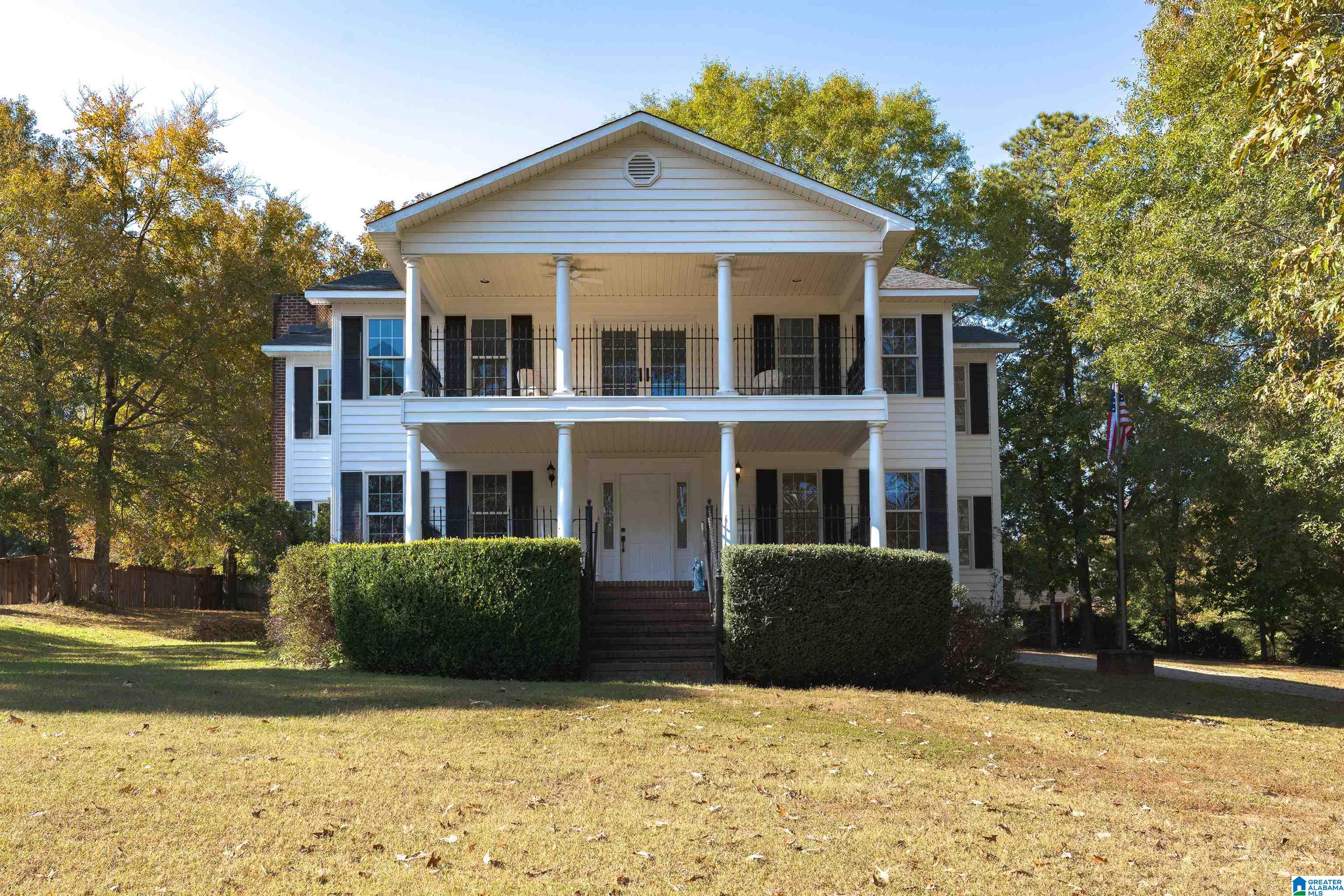 454 EAGLE POINTE DRIVE