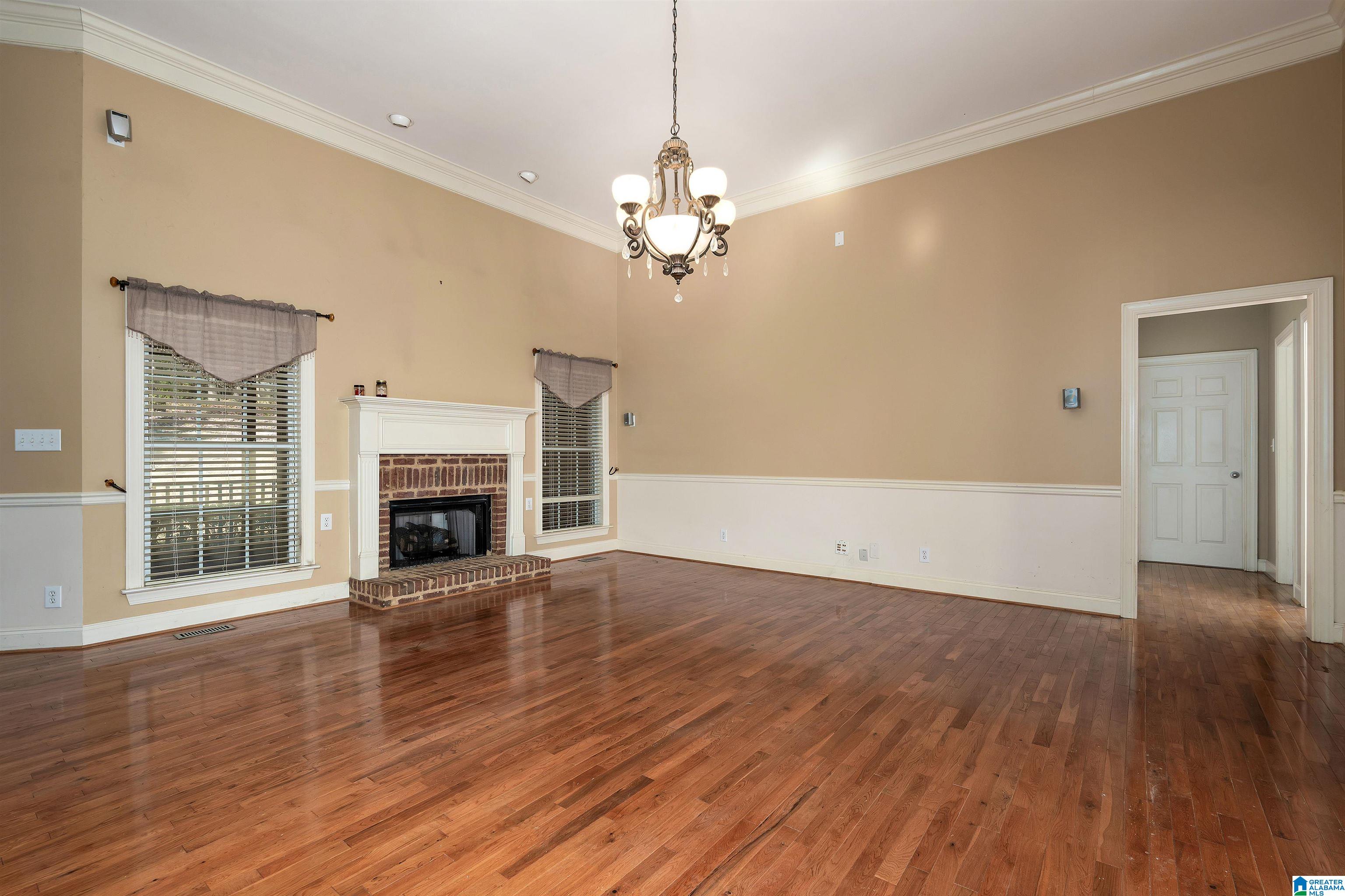 6820 SCOOTER DRIVE
