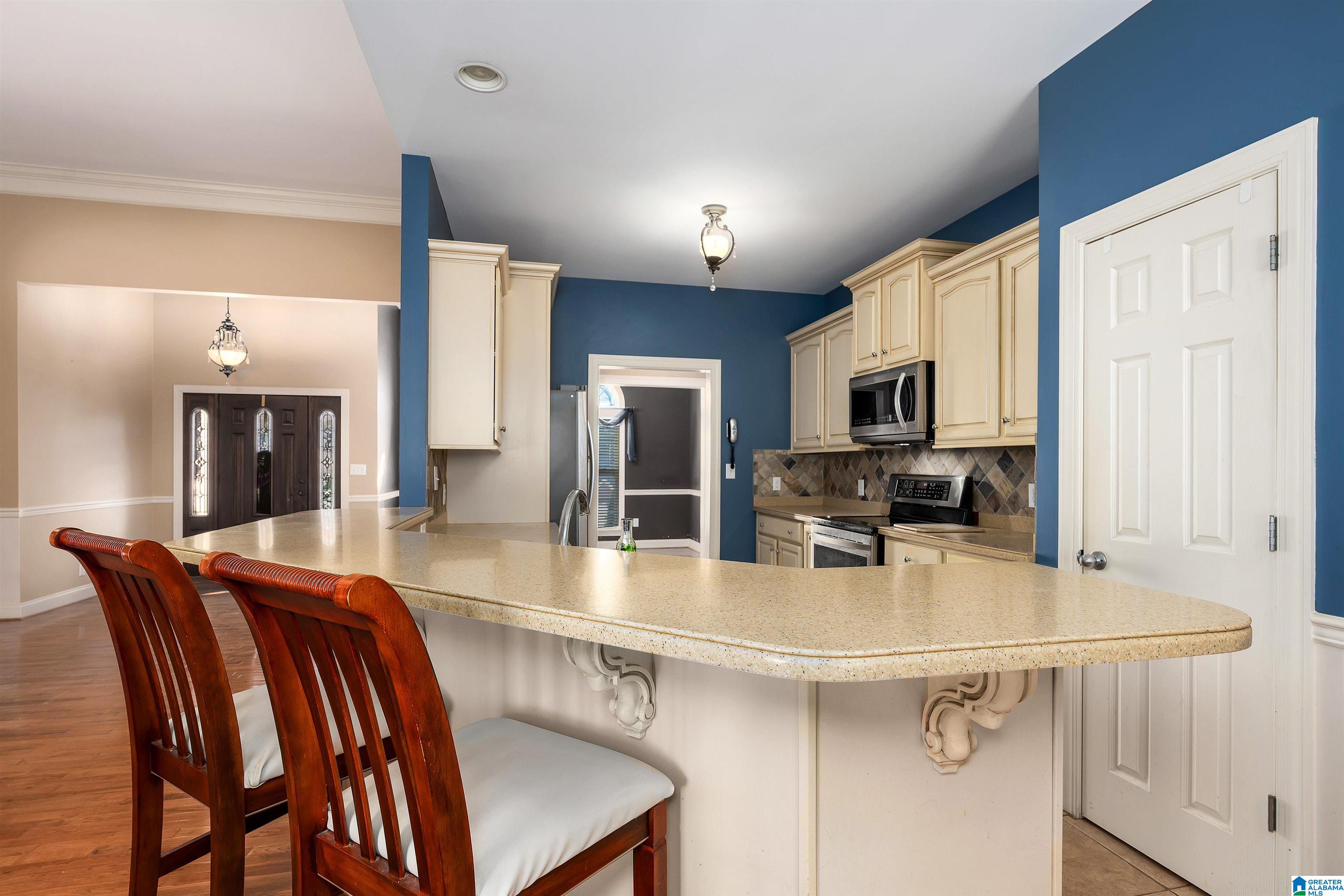 6820 SCOOTER DRIVE