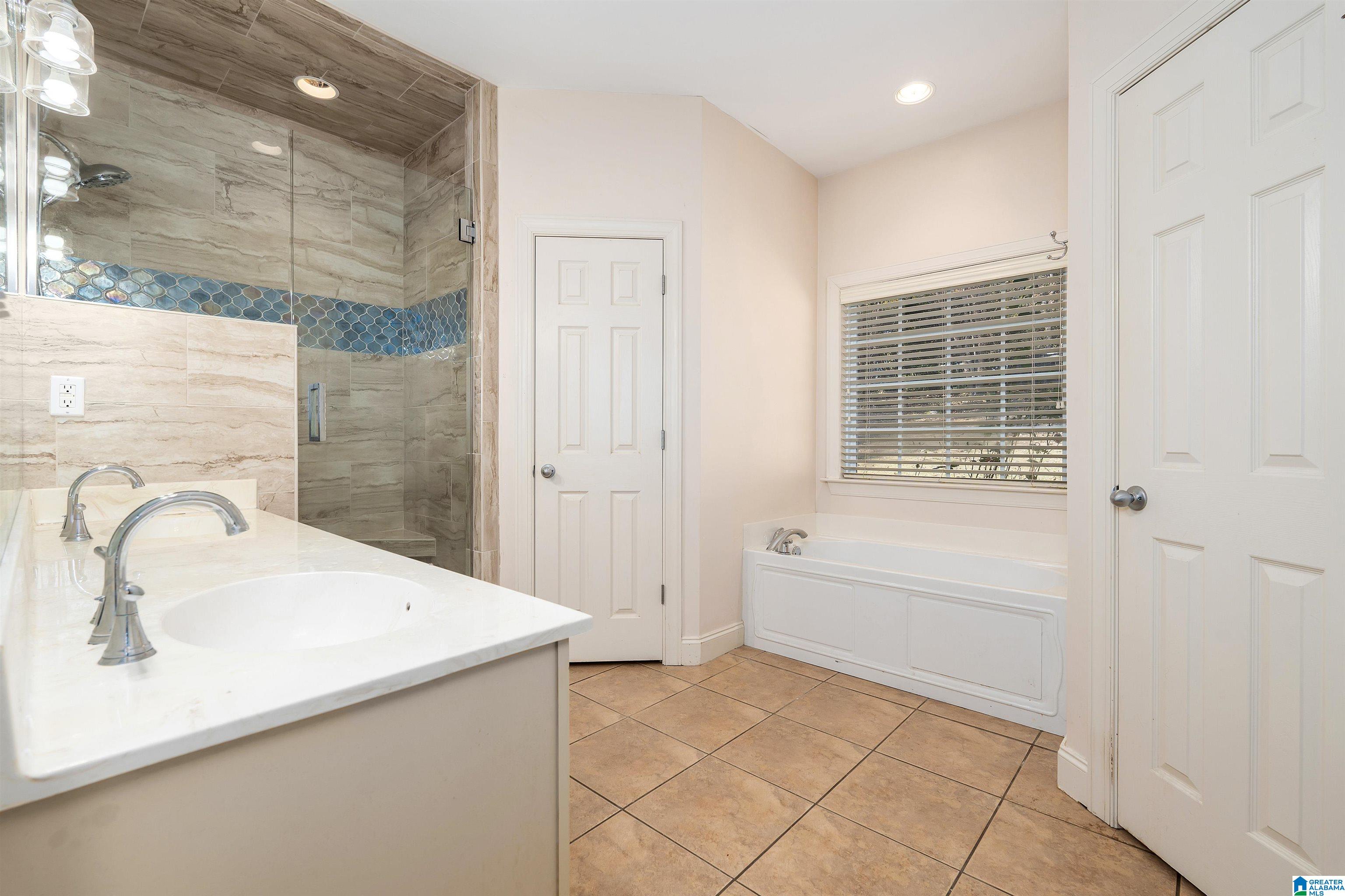 6820 SCOOTER DRIVE