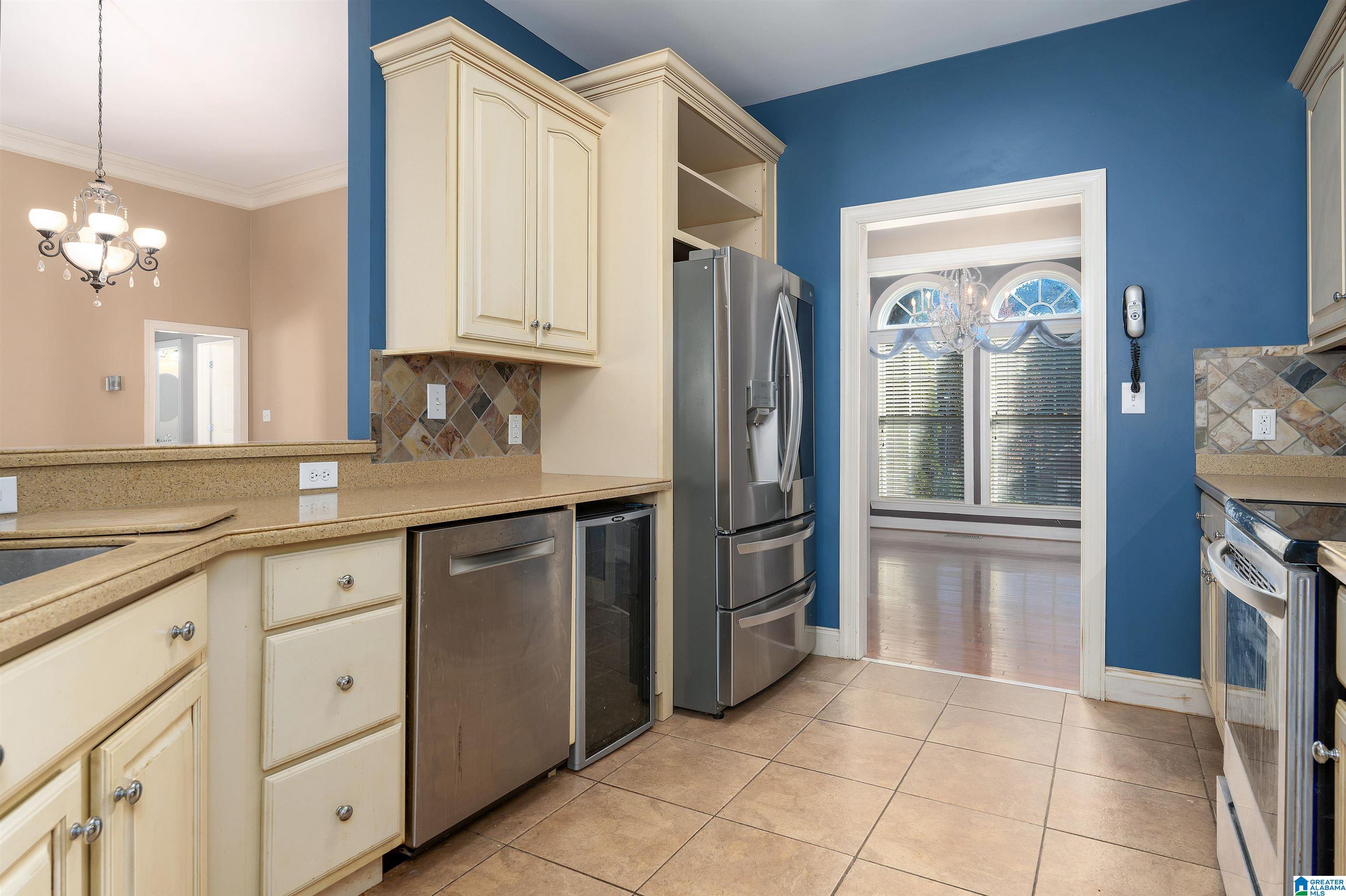 6820 SCOOTER DRIVE