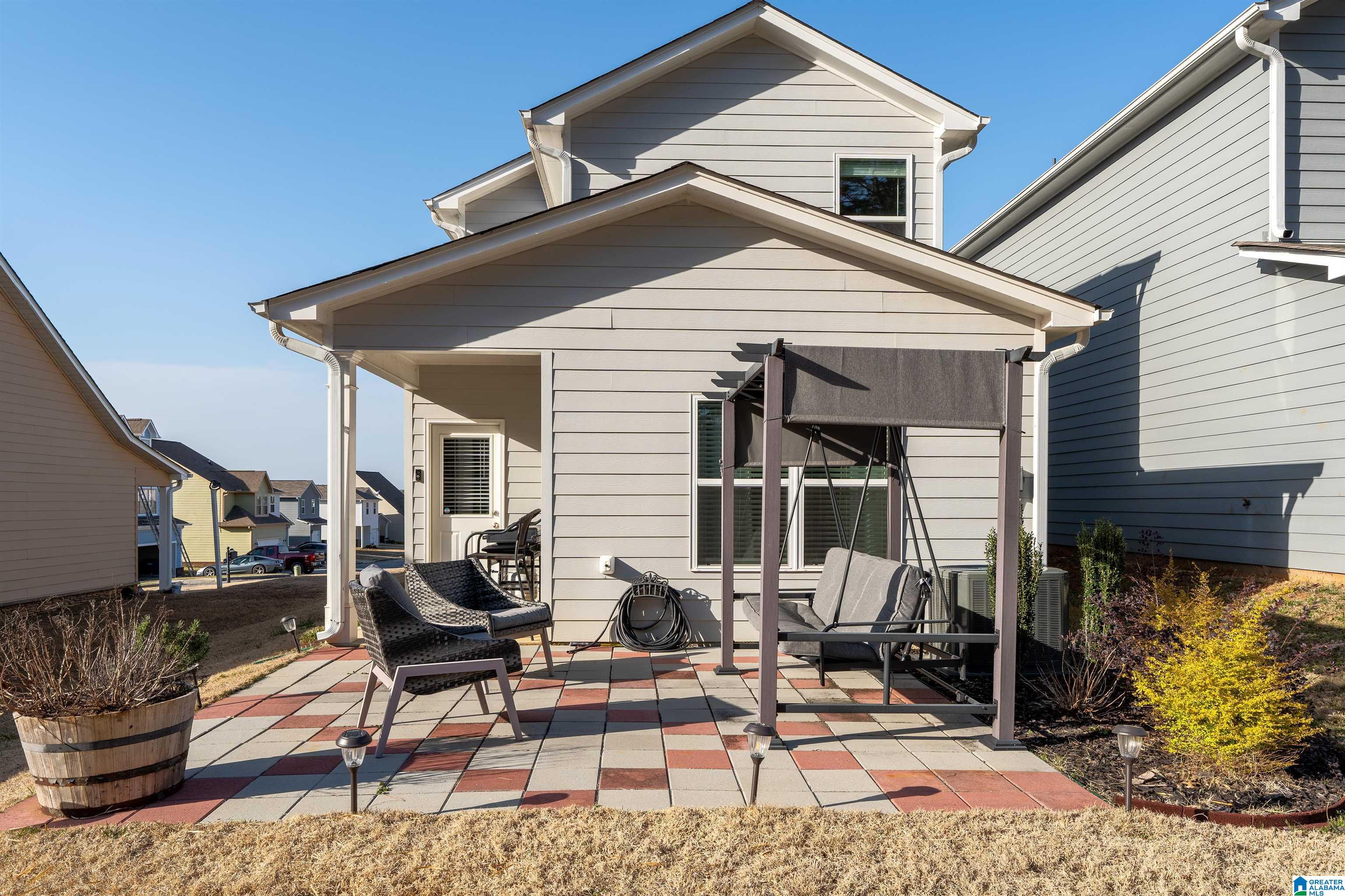 6282 RAINBOW ROW