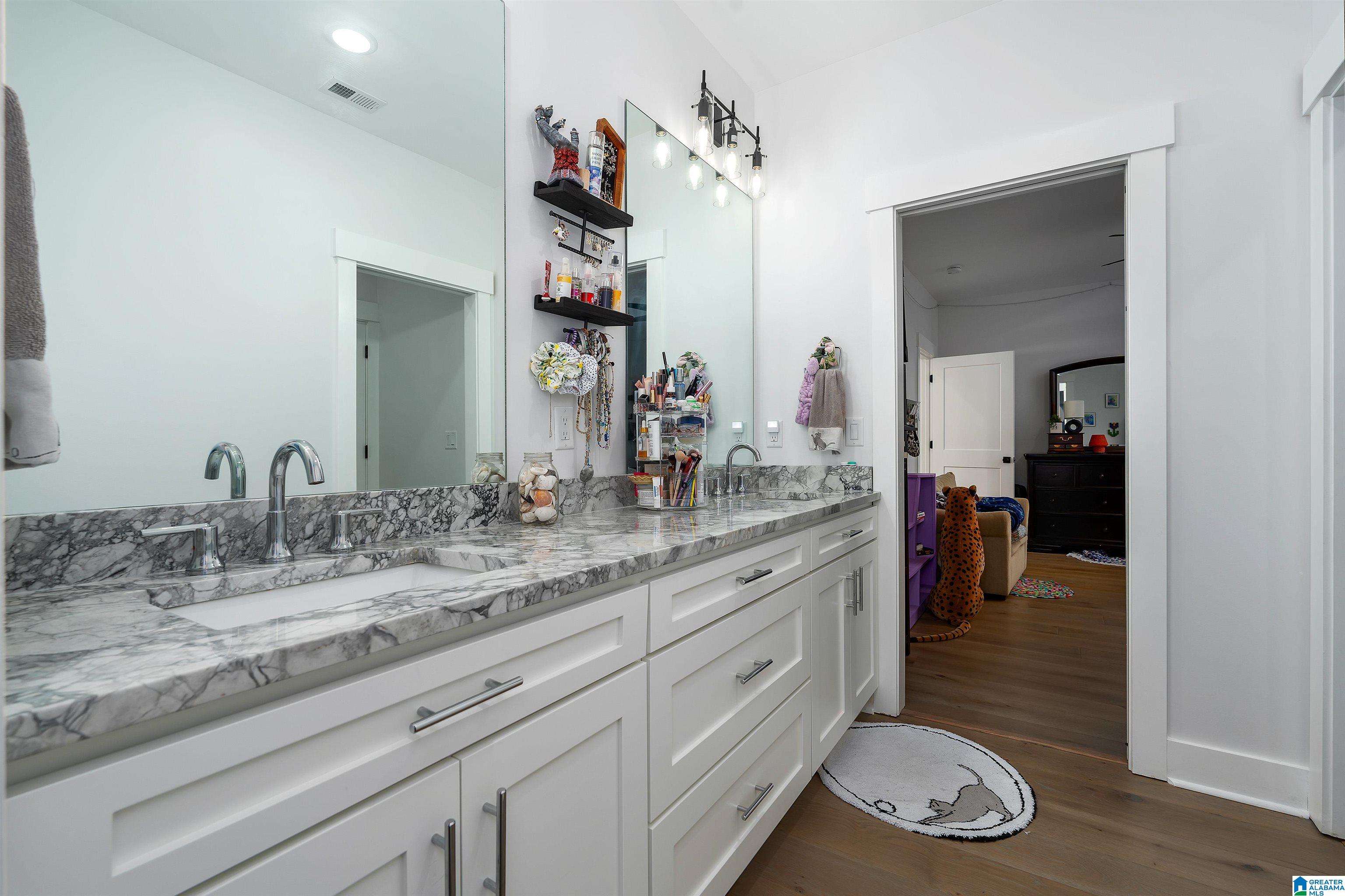 5731 DEERCREST COURT