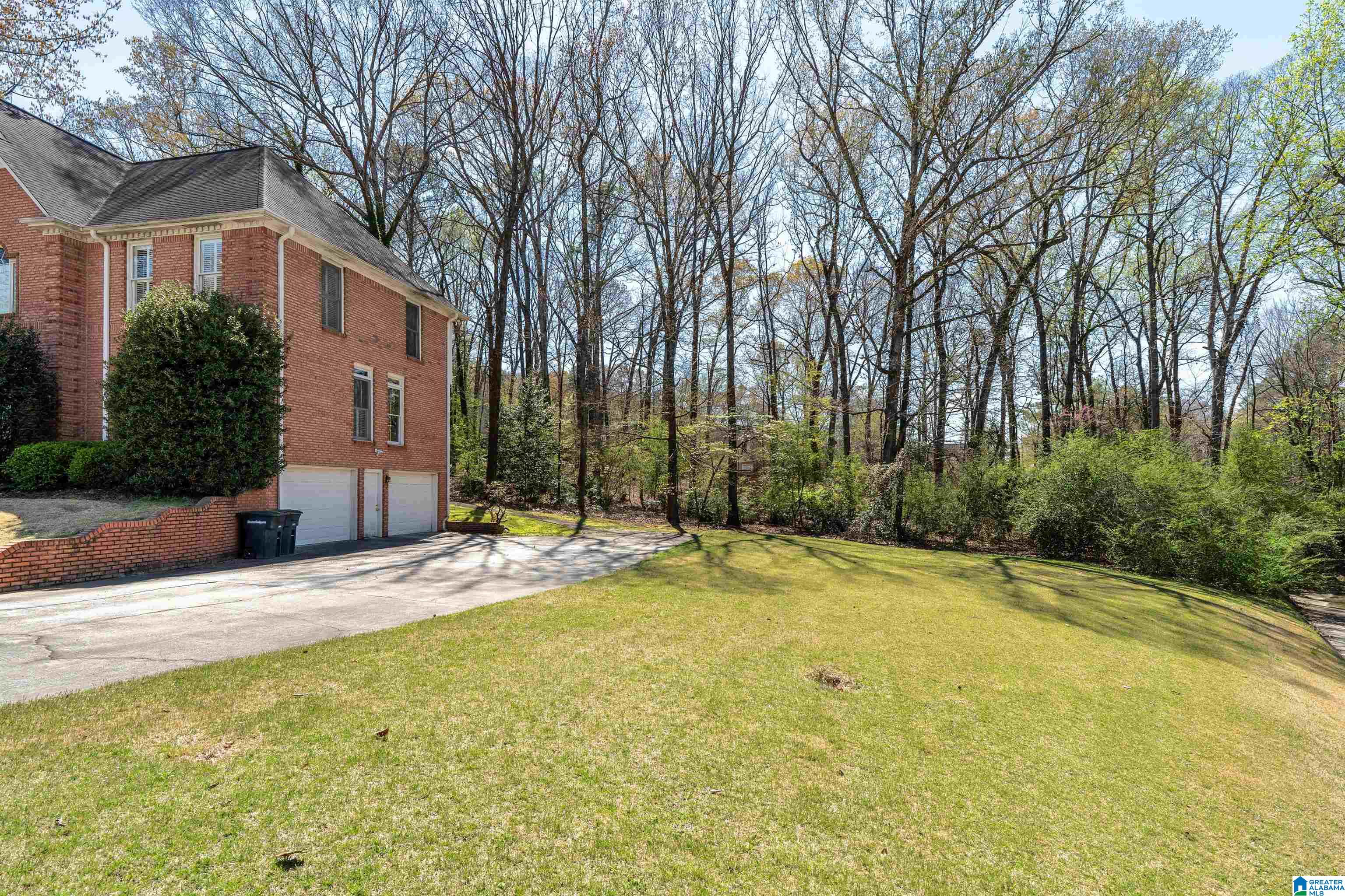 2540 WESTMINSTER CIRCLE