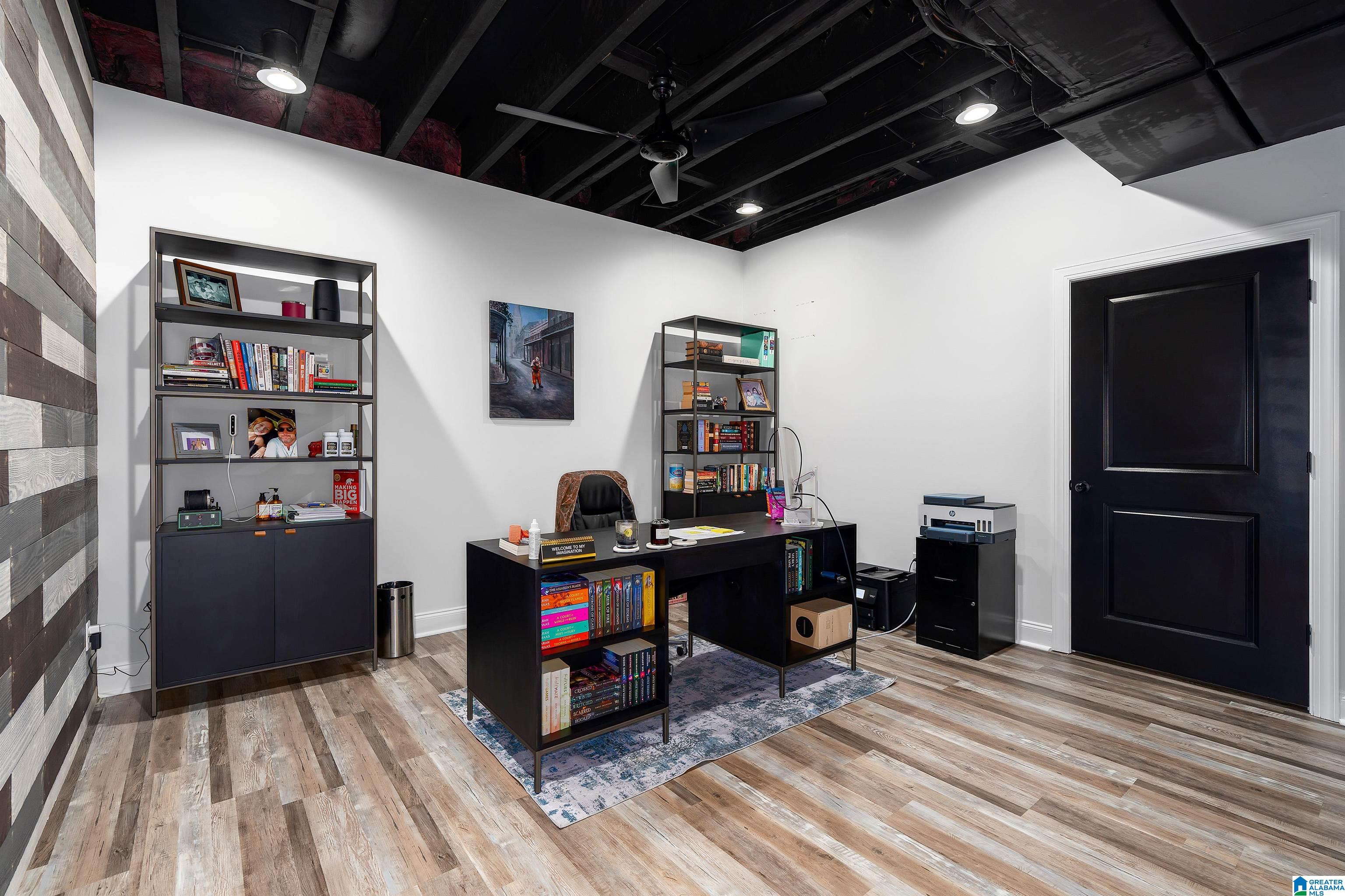 5815 DEERFOOT COURT