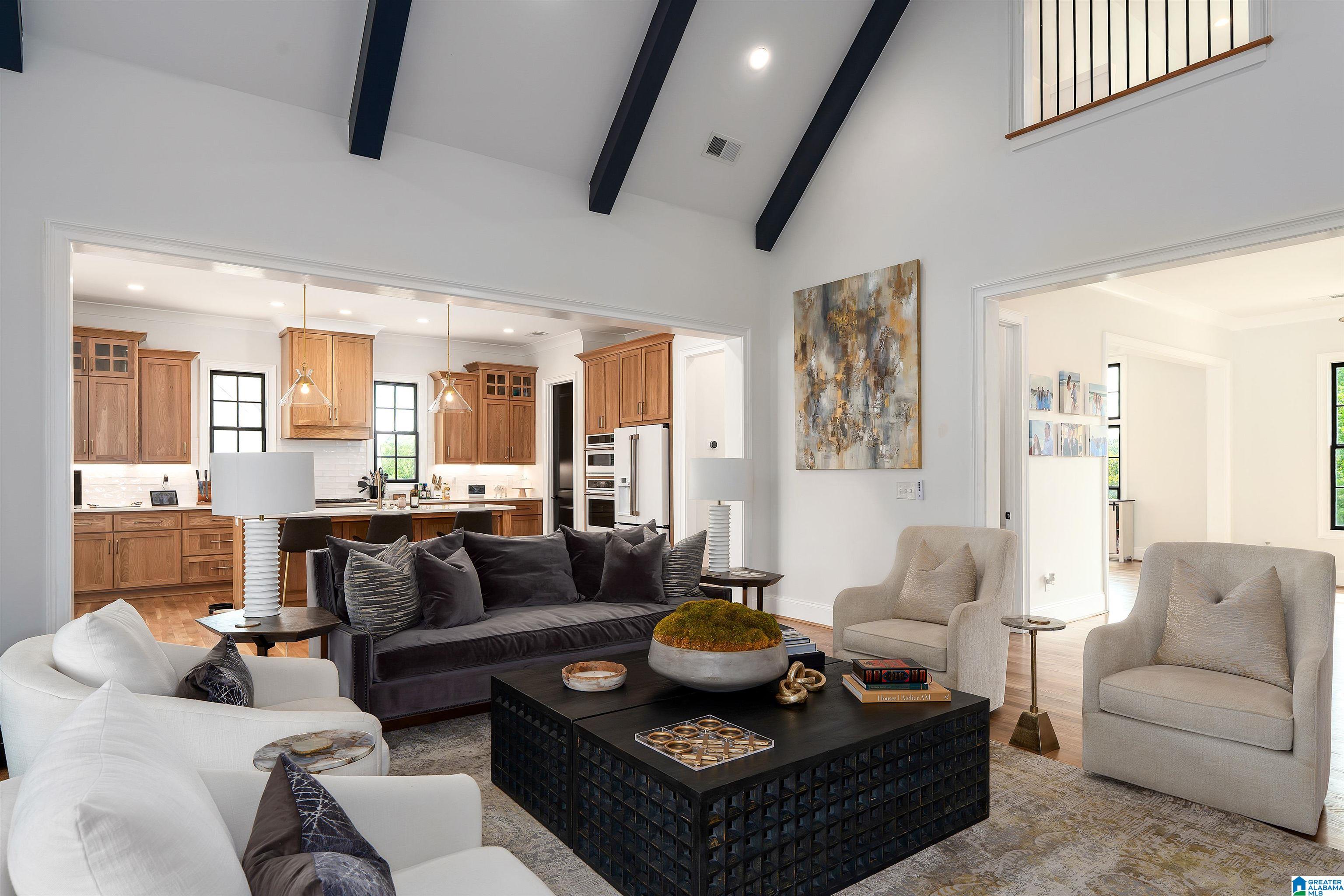 5815 DEERFOOT COURT