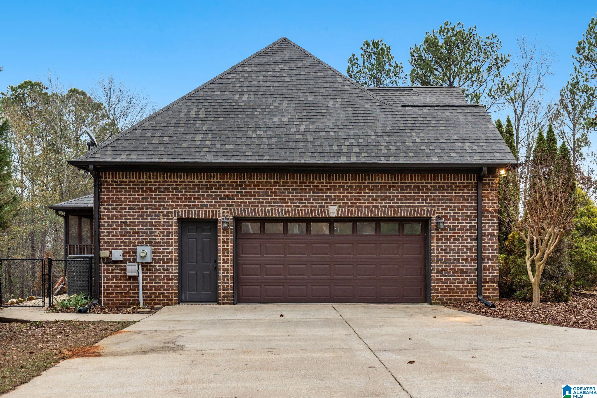 130 EAGLE POINTE WAY