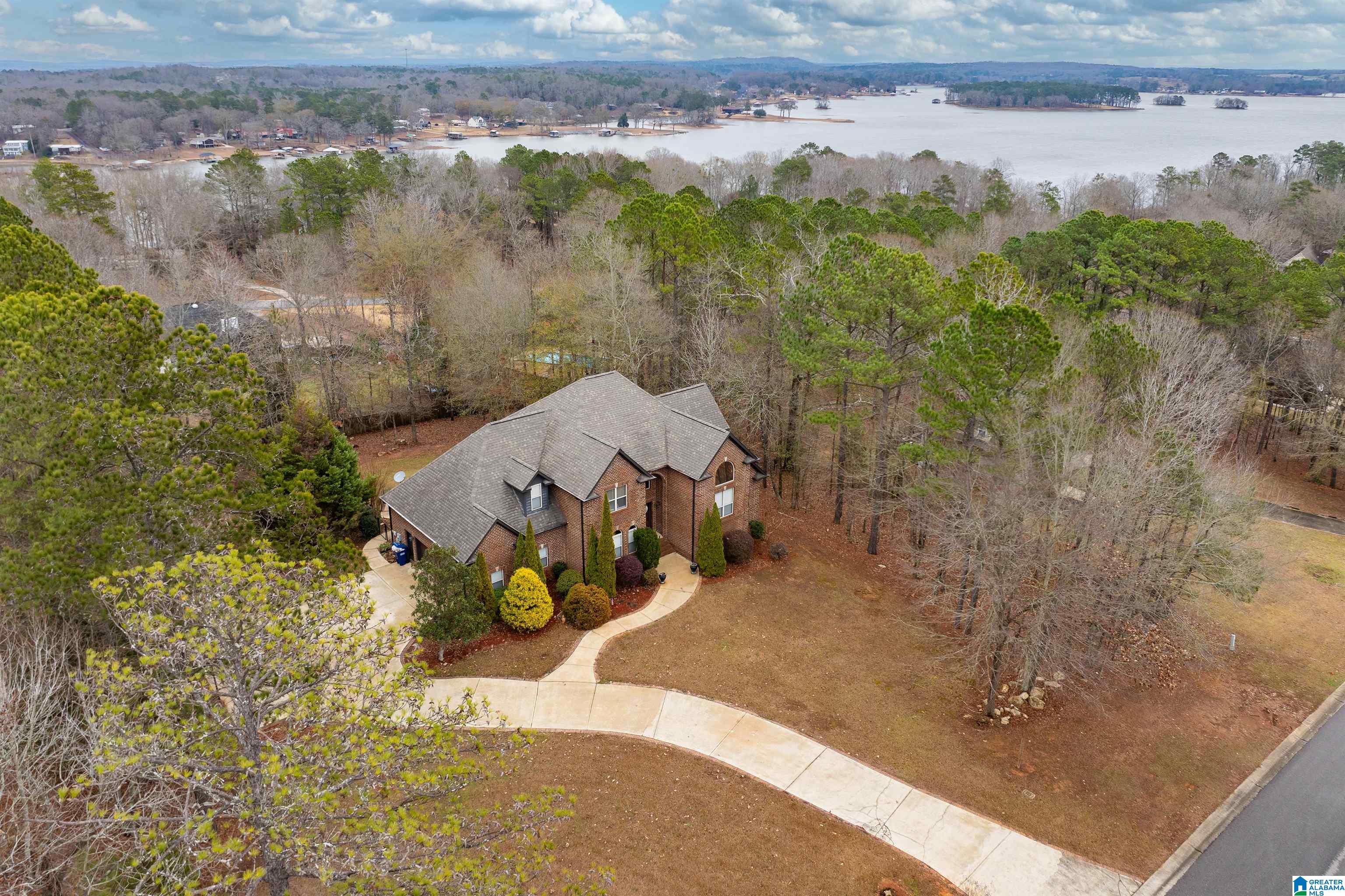 130 EAGLE POINTE WAY