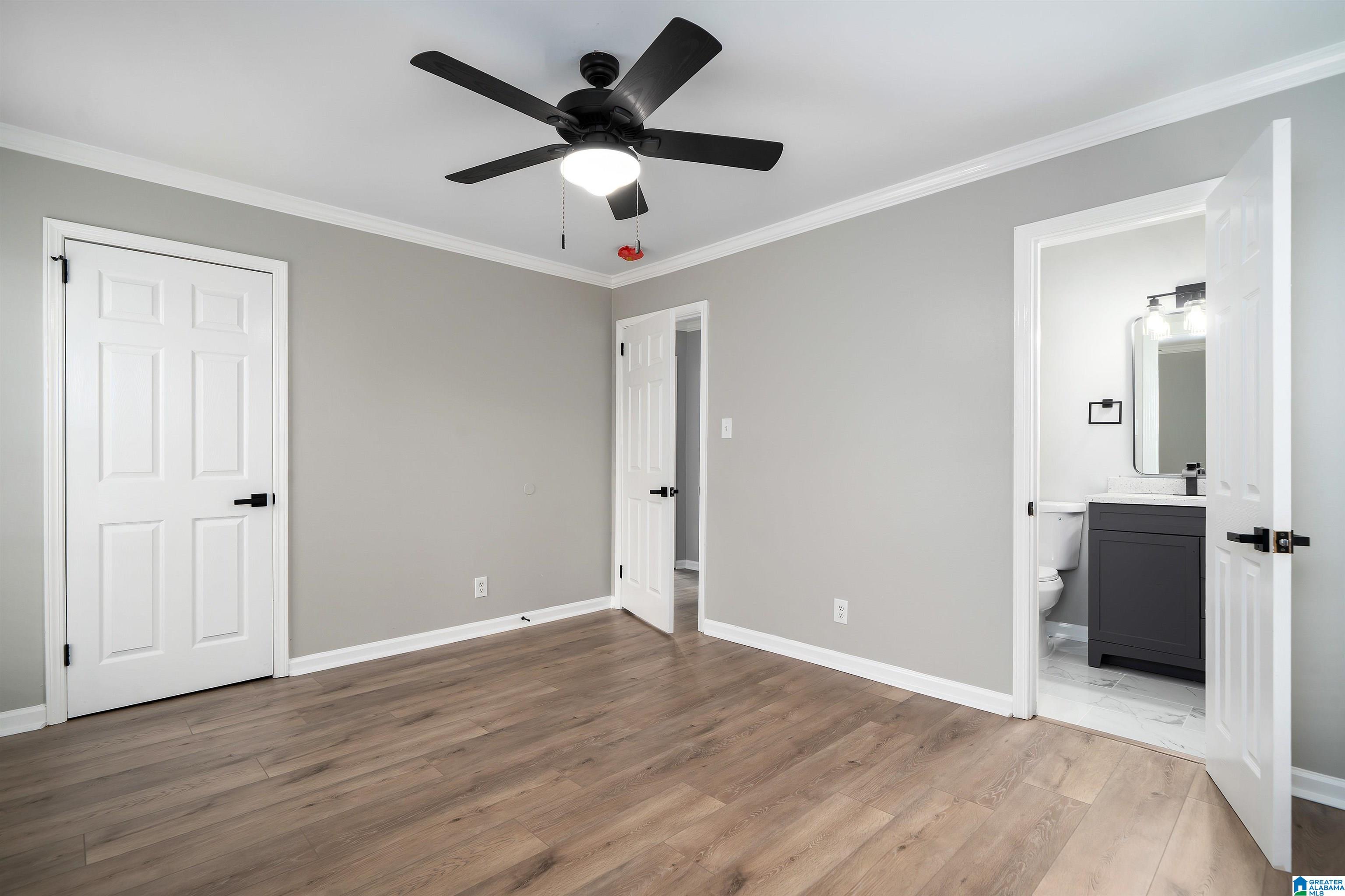 3035 APPLE VALLEY LANE