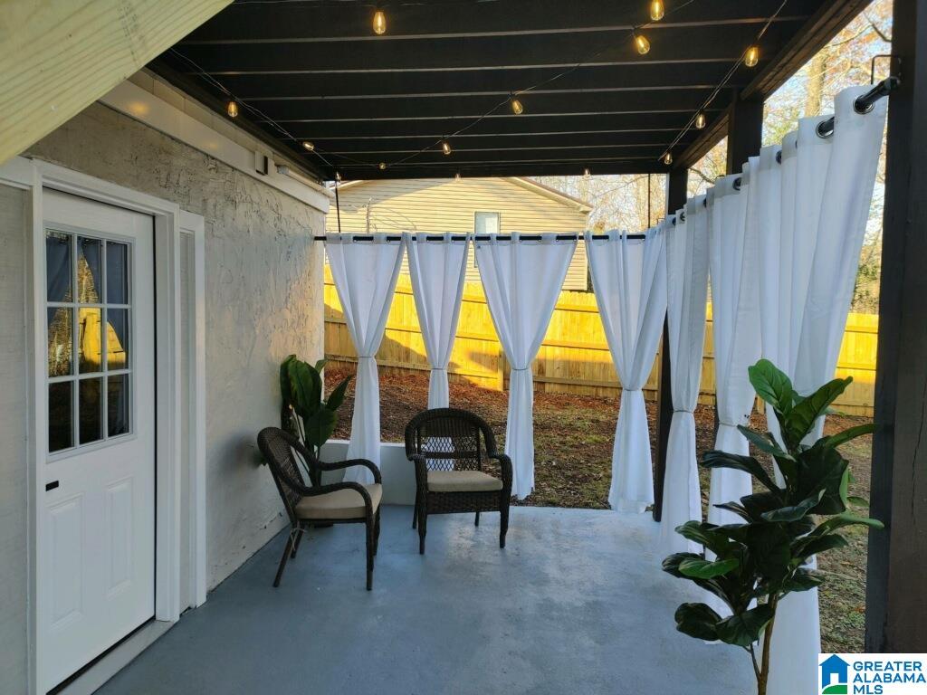 3035 APPLE VALLEY LANE