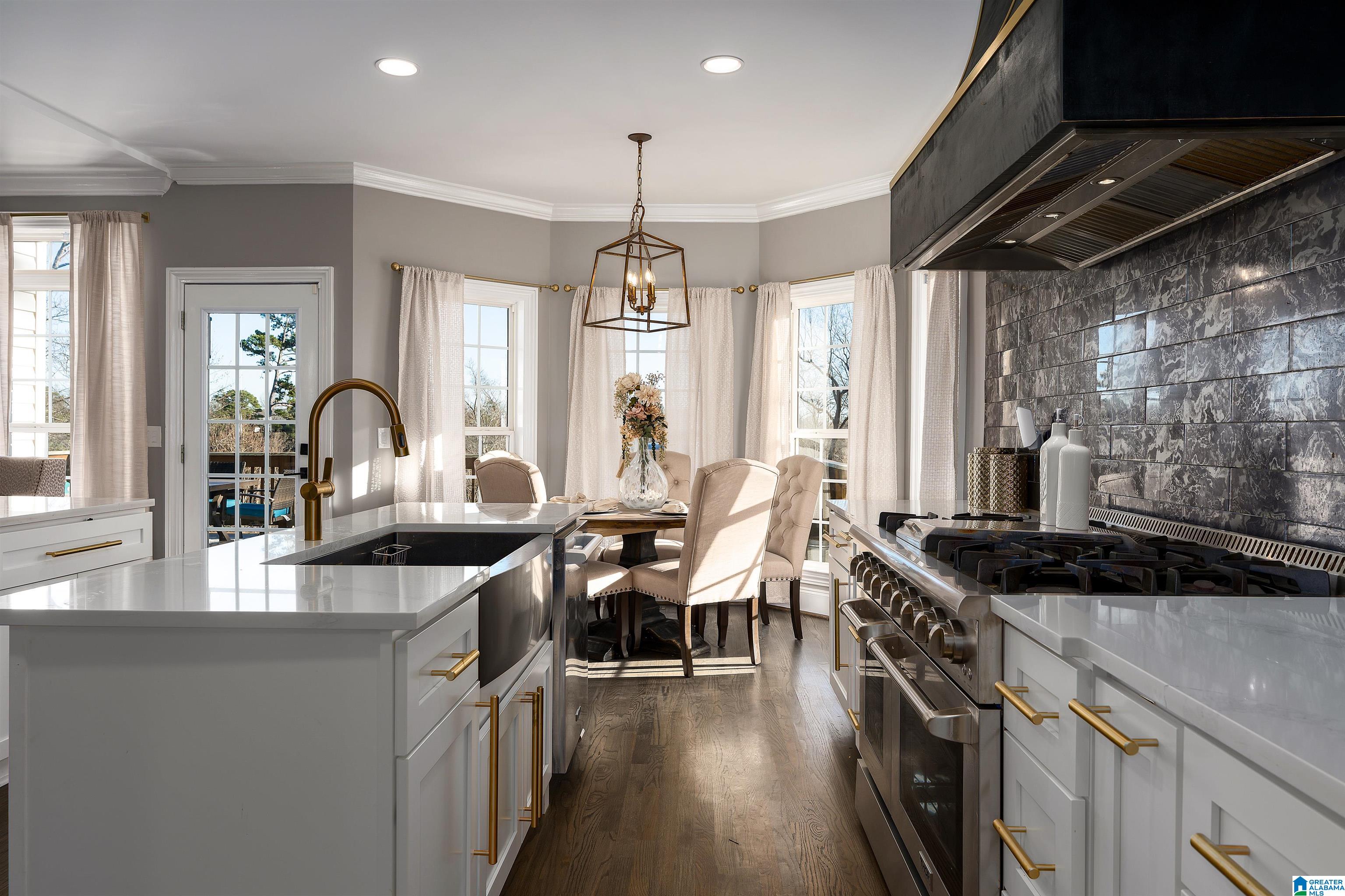 5775 CARRINGTON LAKE PARKWAY