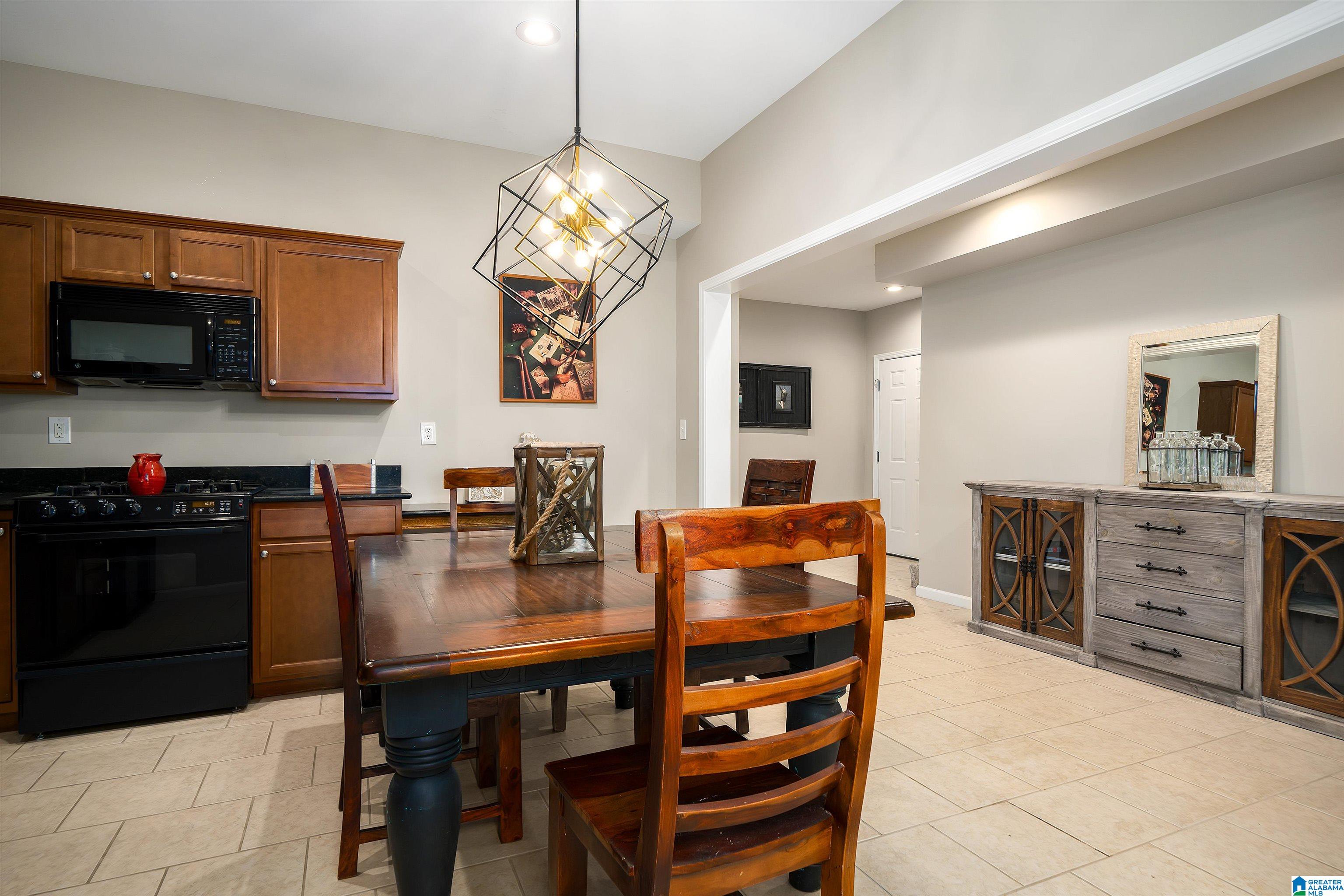 5775 CARRINGTON LAKE PARKWAY