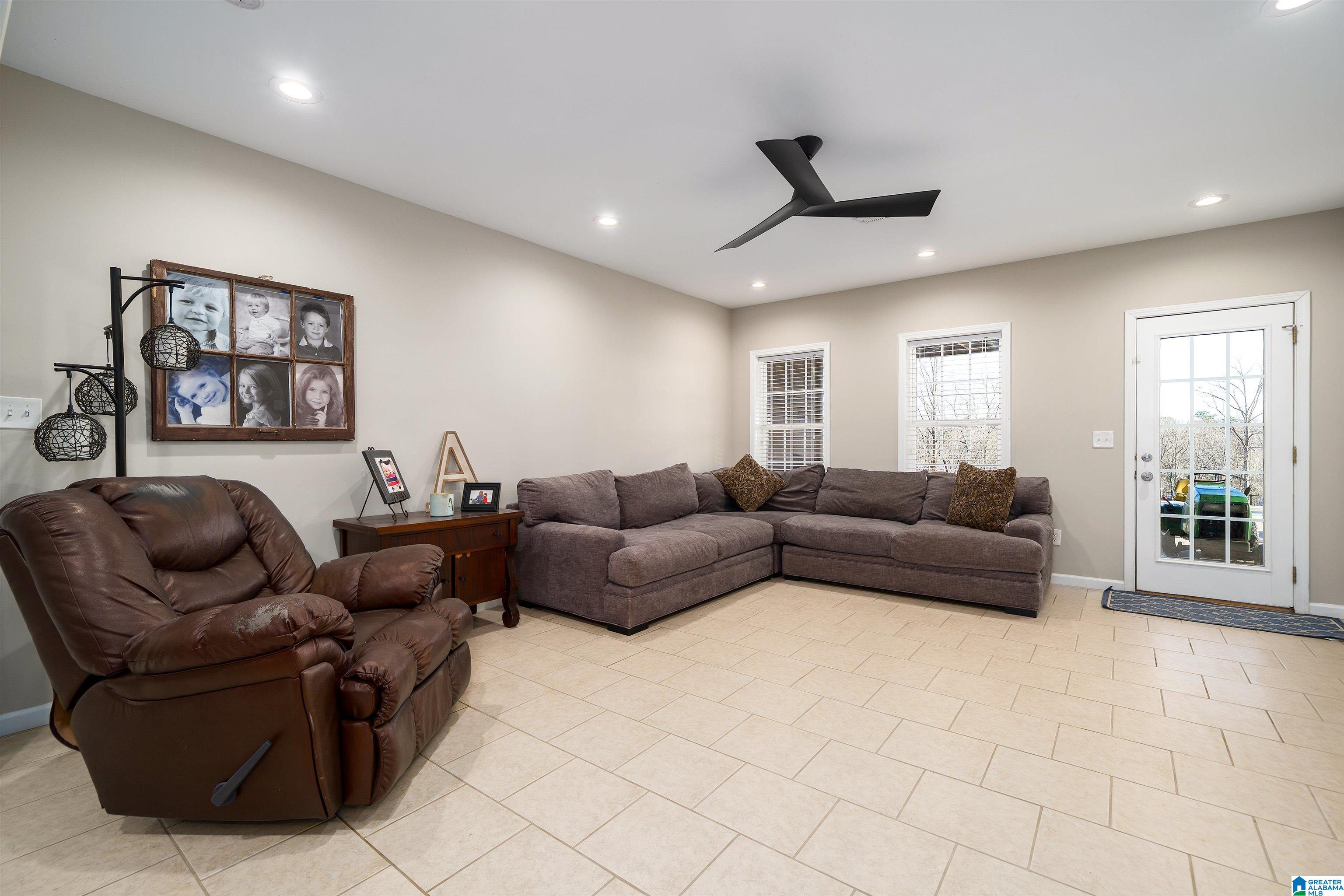 5775 CARRINGTON LAKE PARKWAY