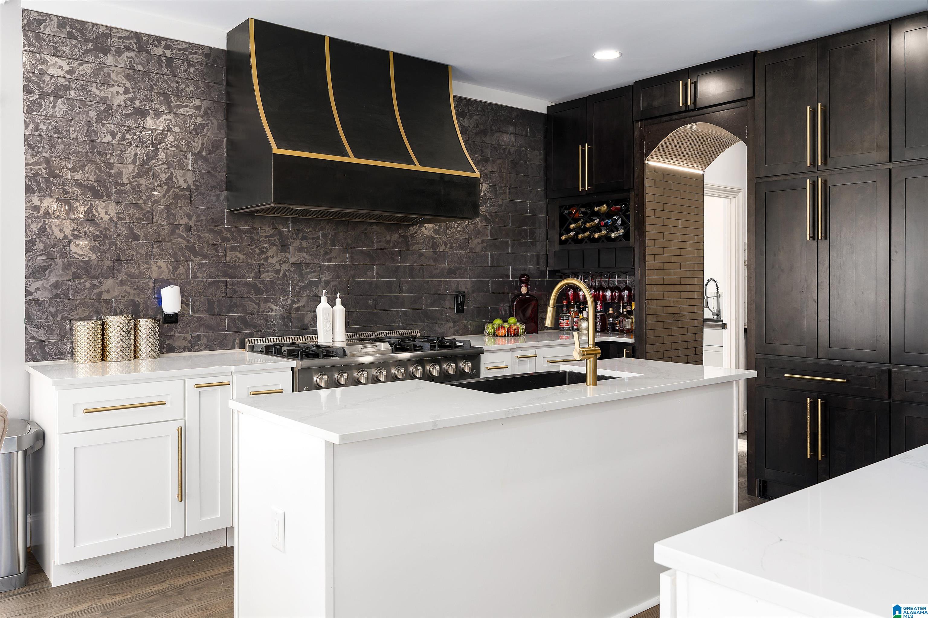 5775 CARRINGTON LAKE PARKWAY