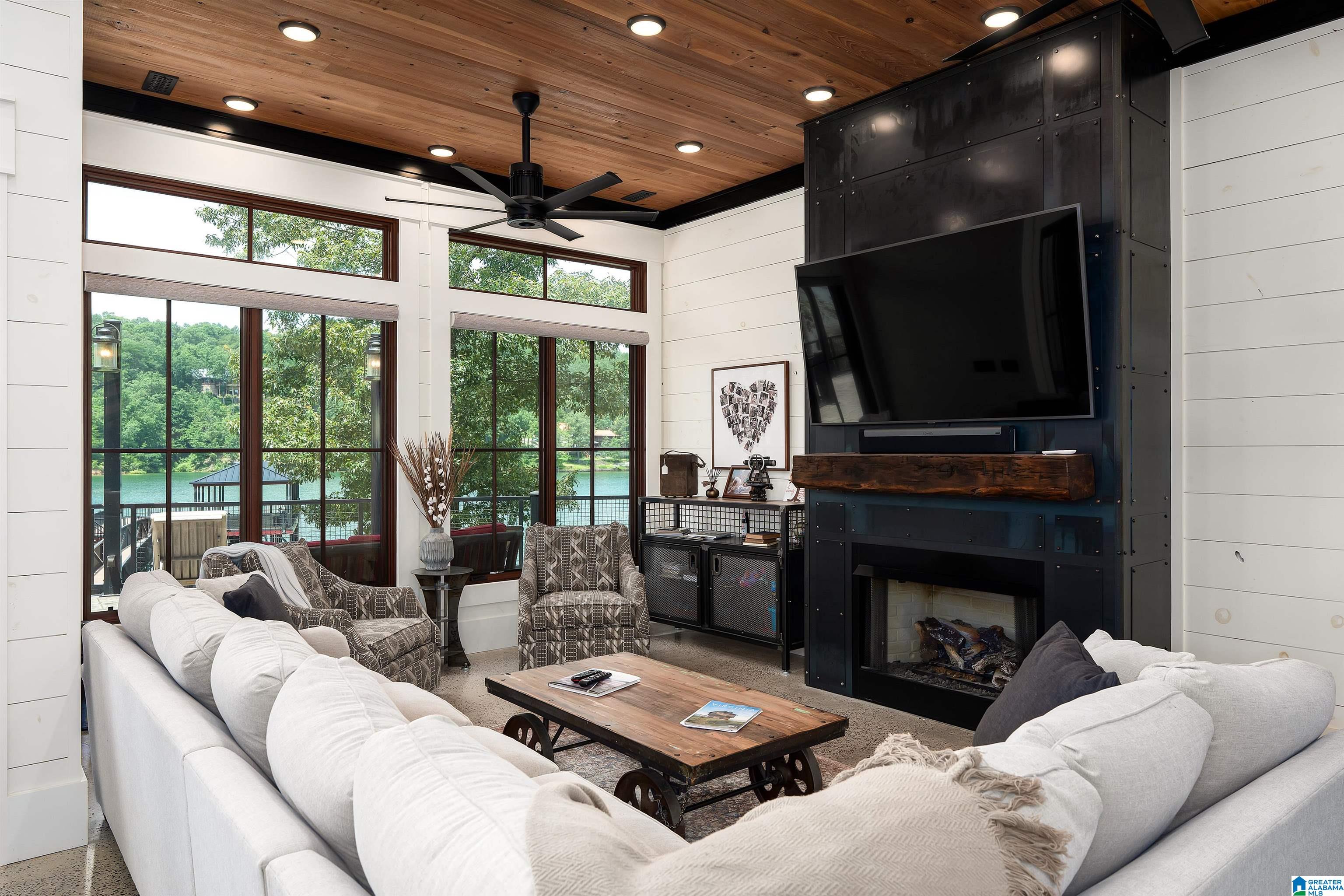 182 OSPREY AVENUE