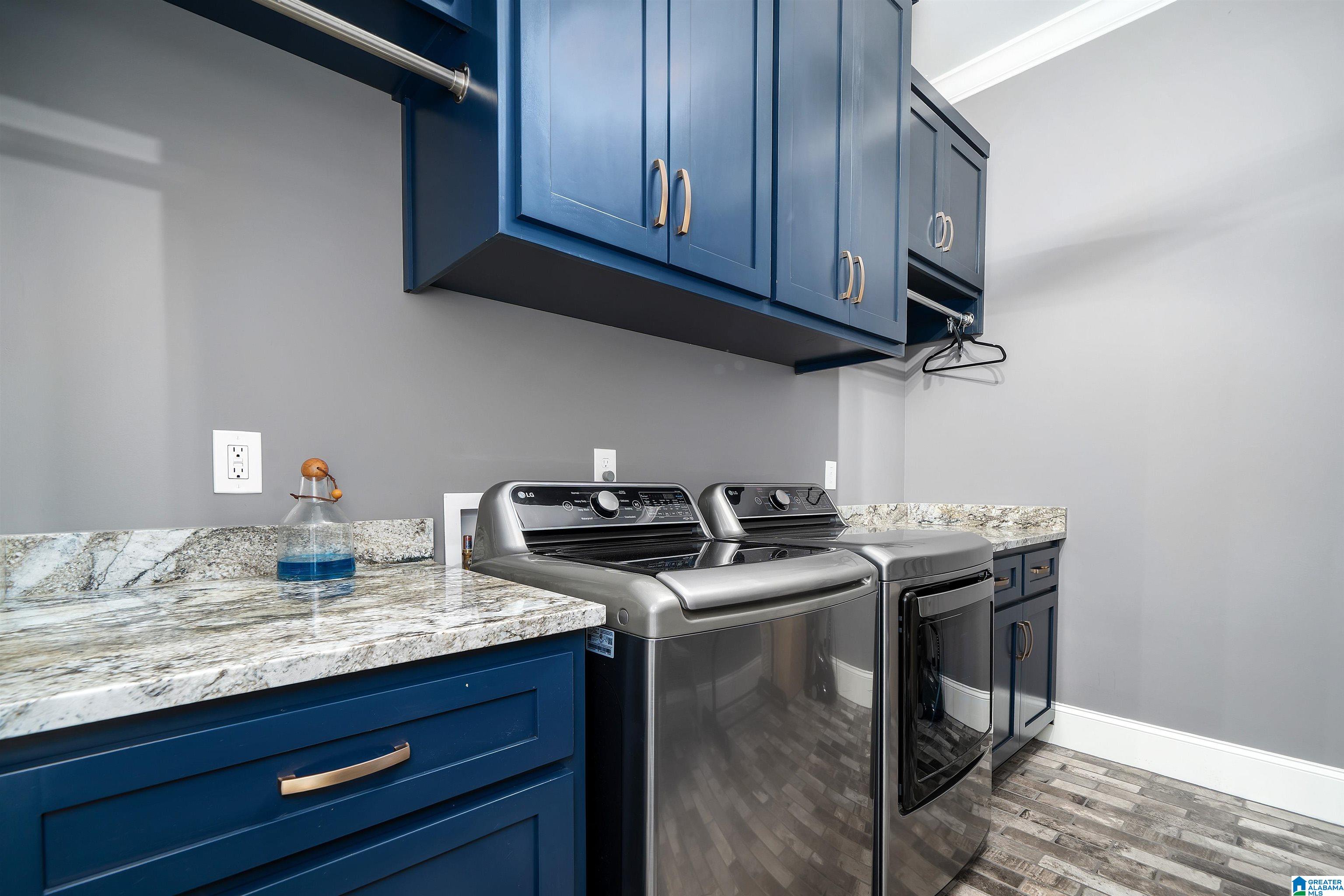 5587 CARRINGTON LAKE PARKWAY