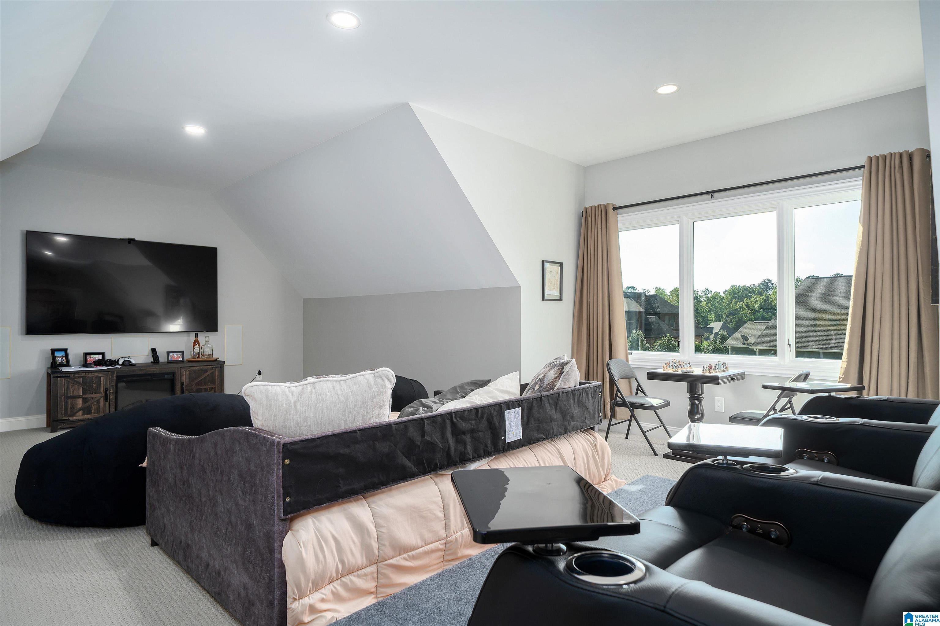 5587 CARRINGTON LAKE PARKWAY