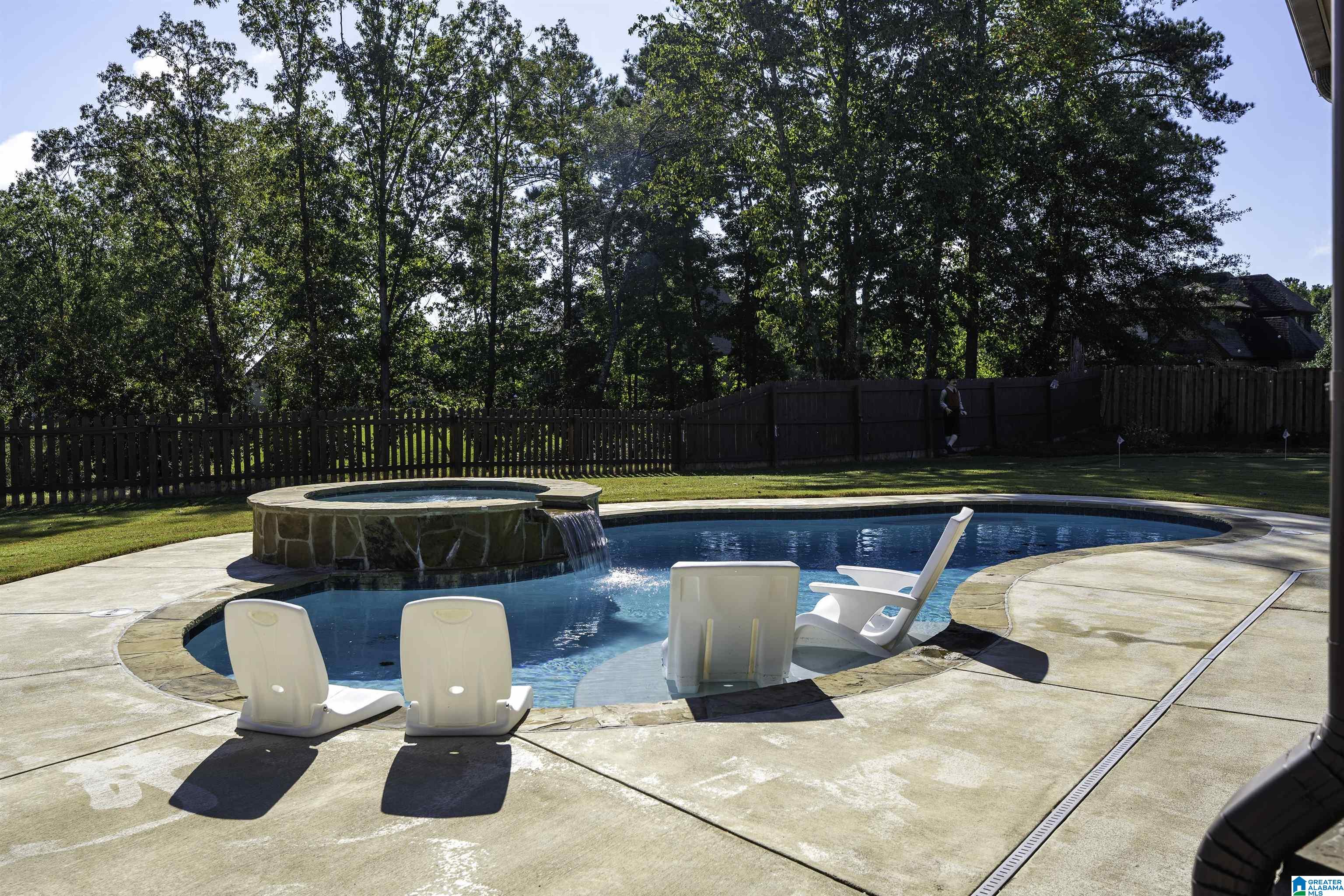 5587 CARRINGTON LAKE PARKWAY