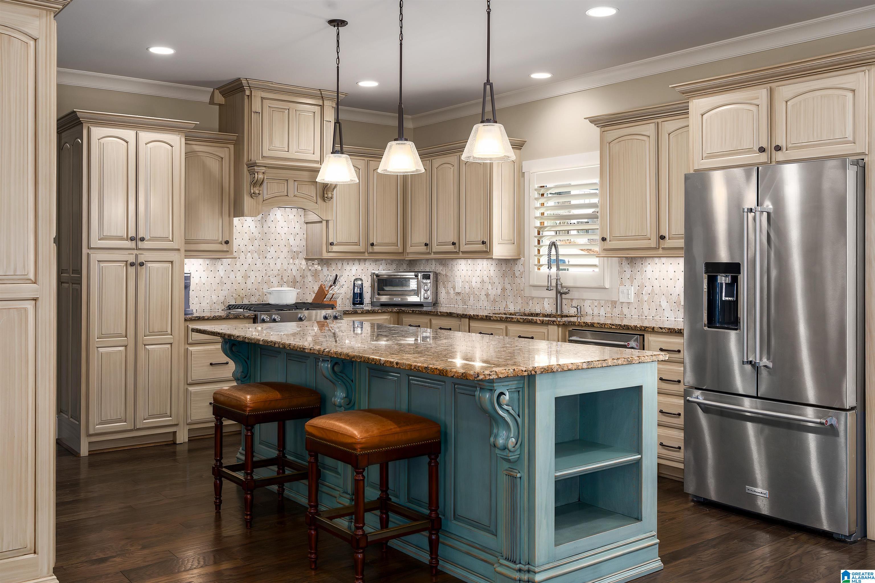 6825 RIVERCREST DRIVE