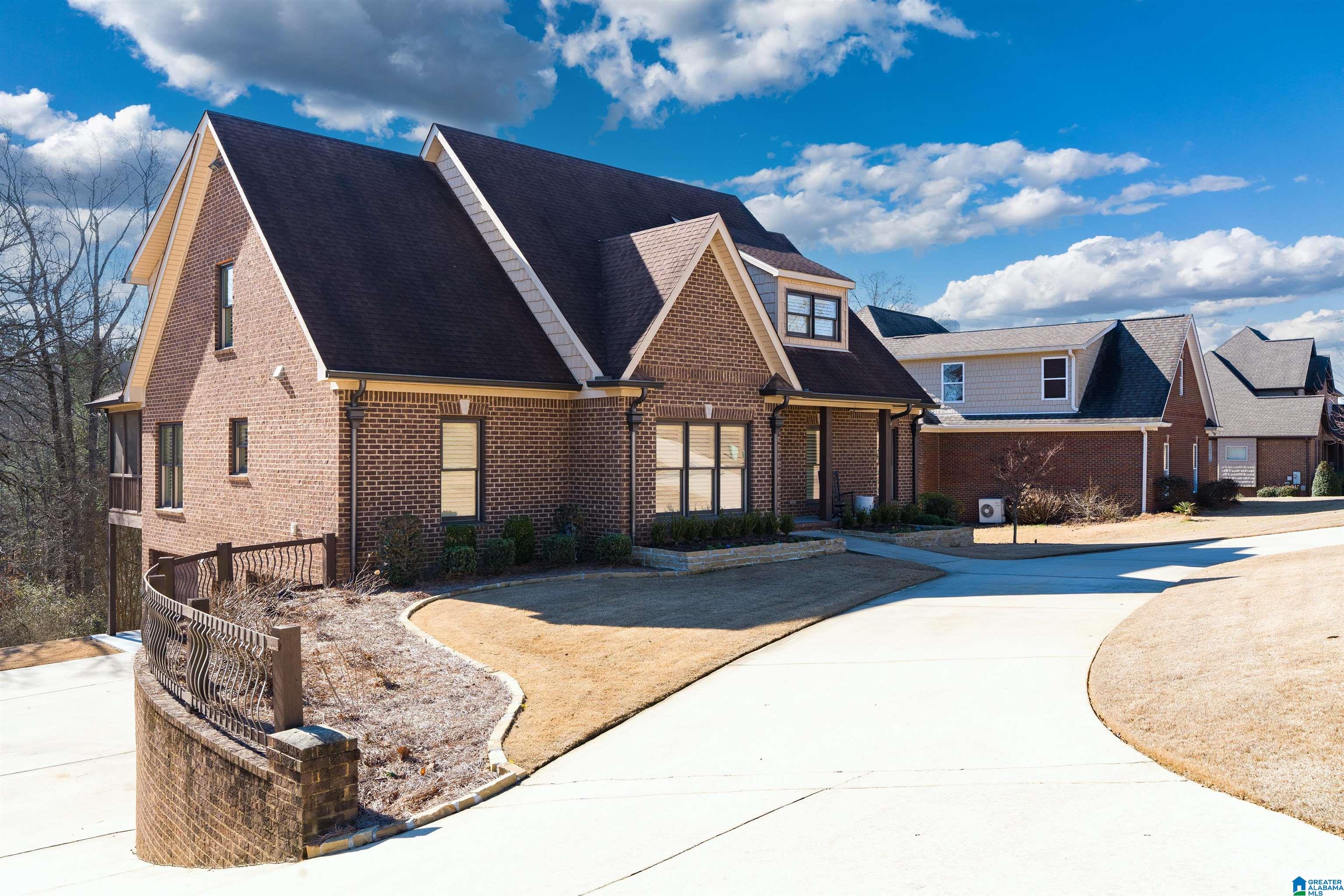 6825 RIVERCREST DRIVE