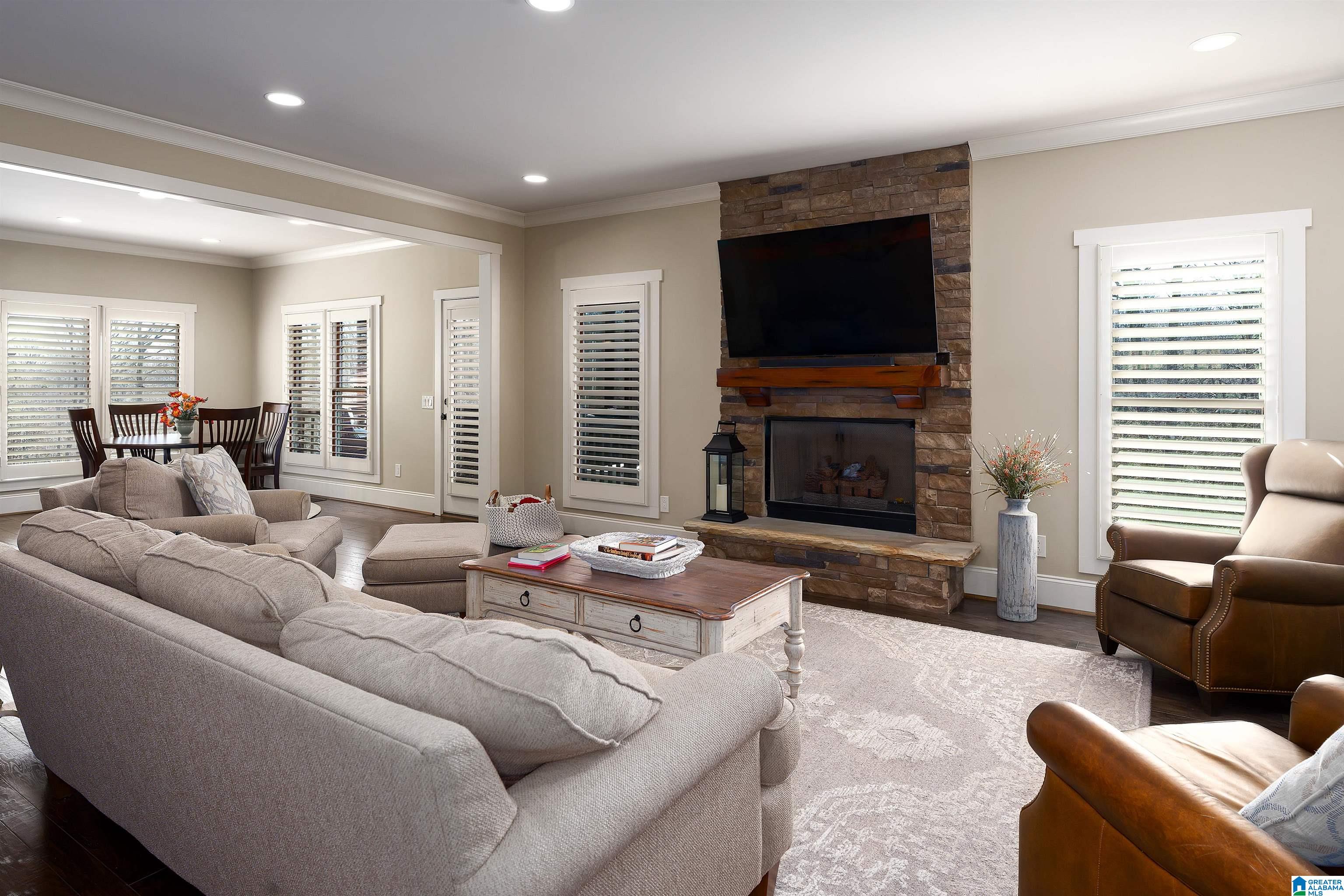 6825 RIVERCREST DRIVE