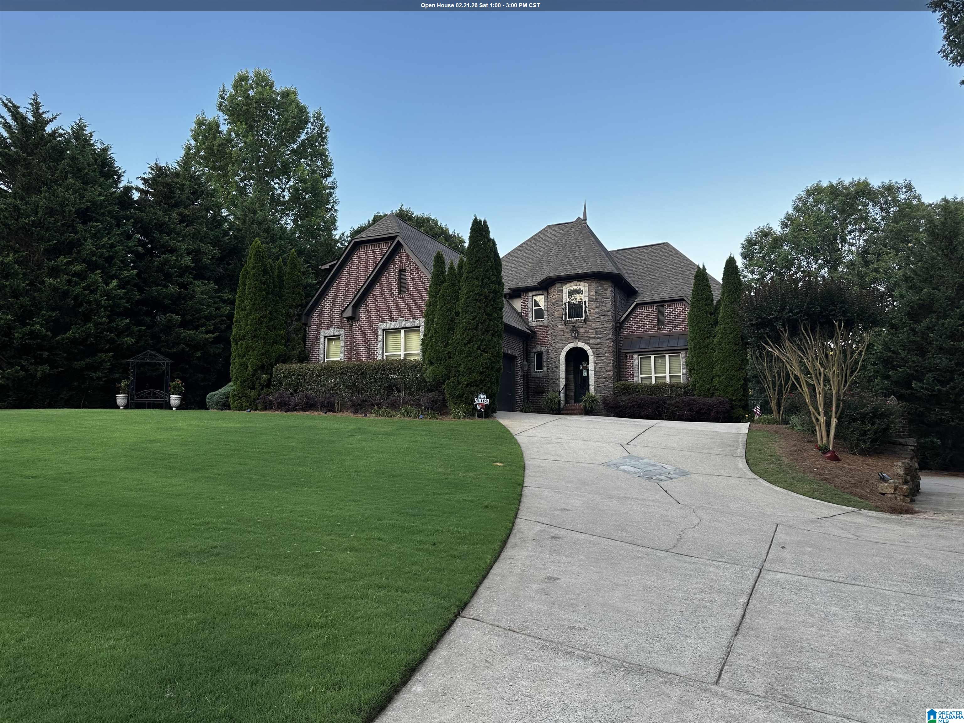 8225 CARRINGTON DRIVE