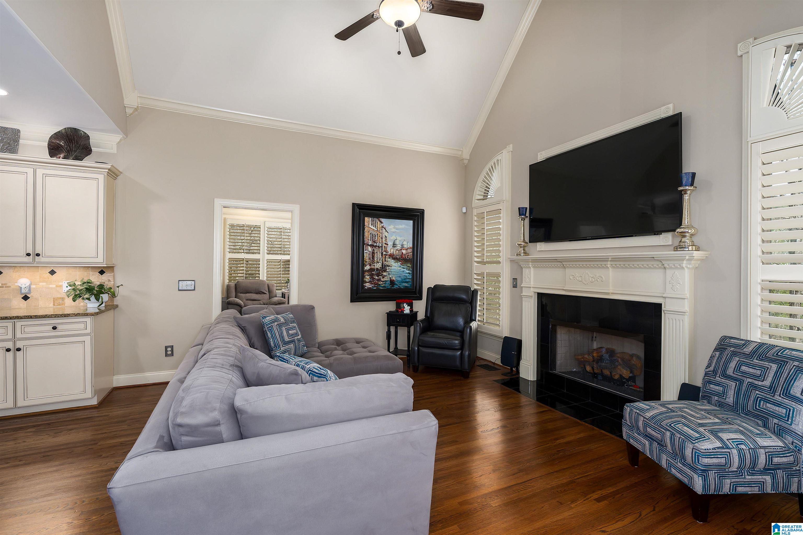 8225 CARRINGTON DRIVE