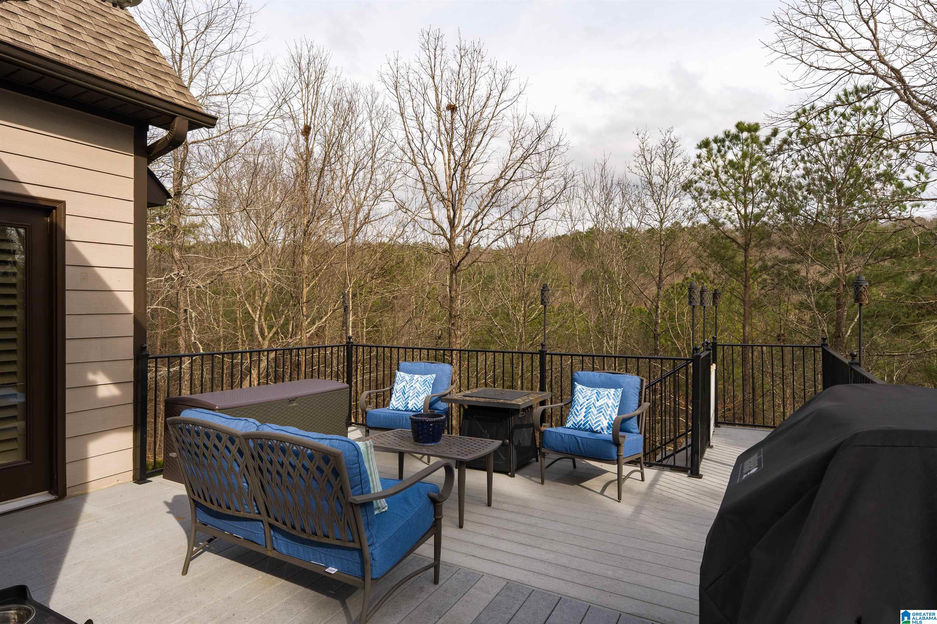 8225 CARRINGTON DRIVE