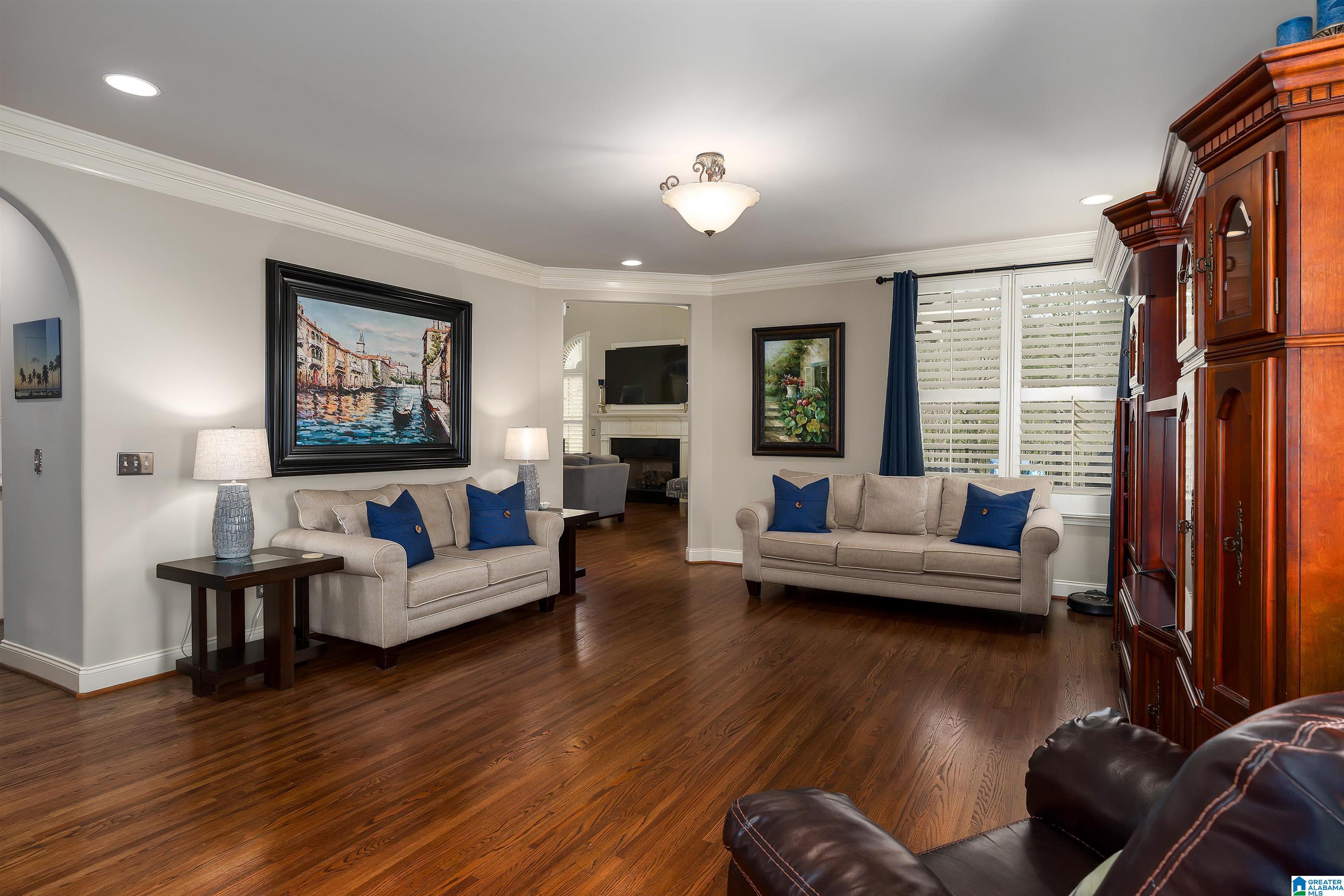 8225 CARRINGTON DRIVE