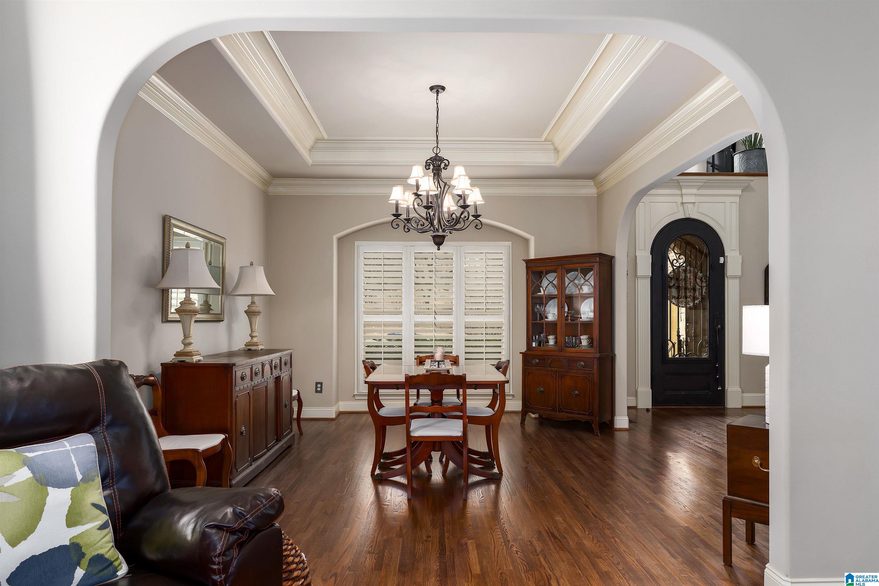 8225 CARRINGTON DRIVE