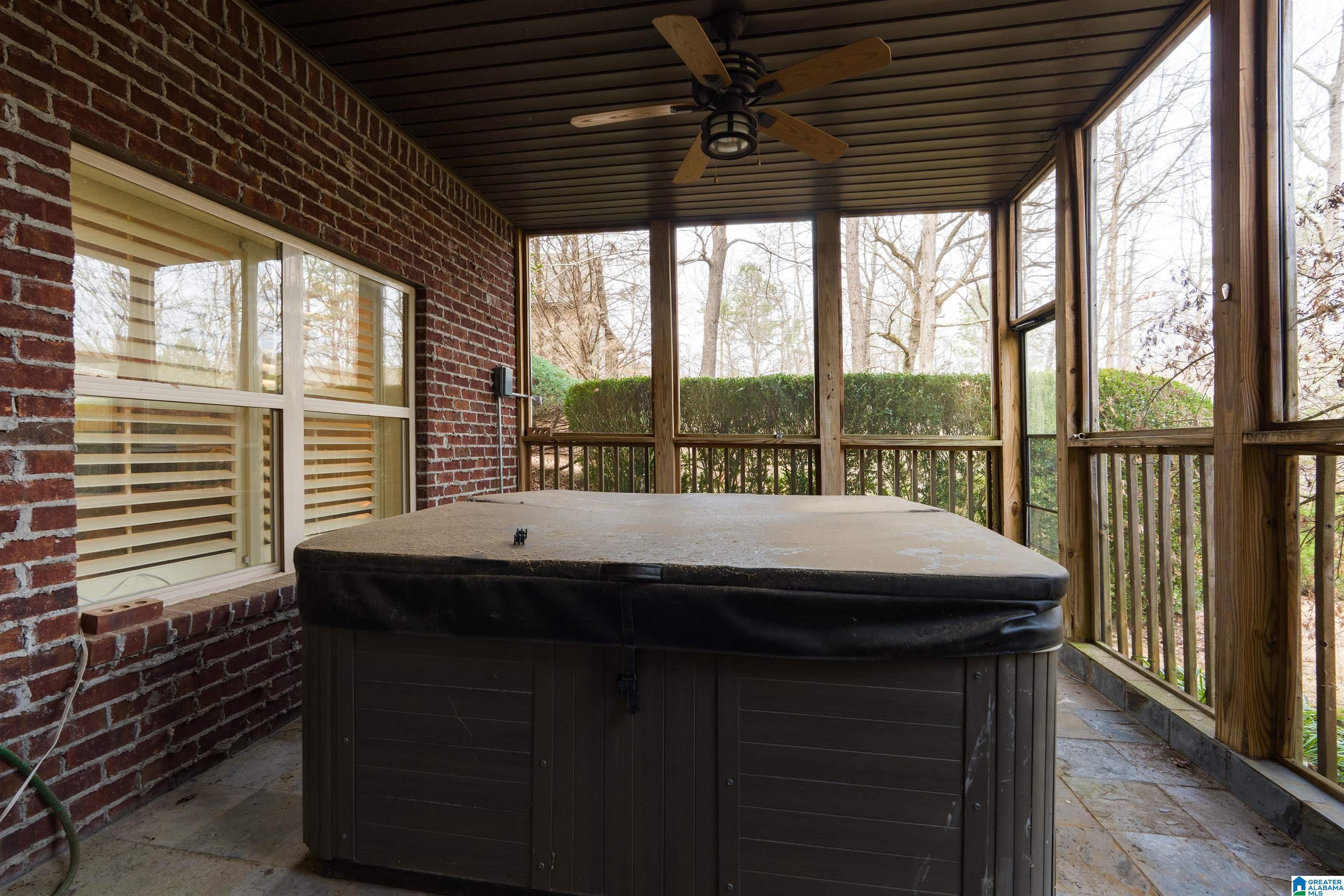 8225 CARRINGTON DRIVE