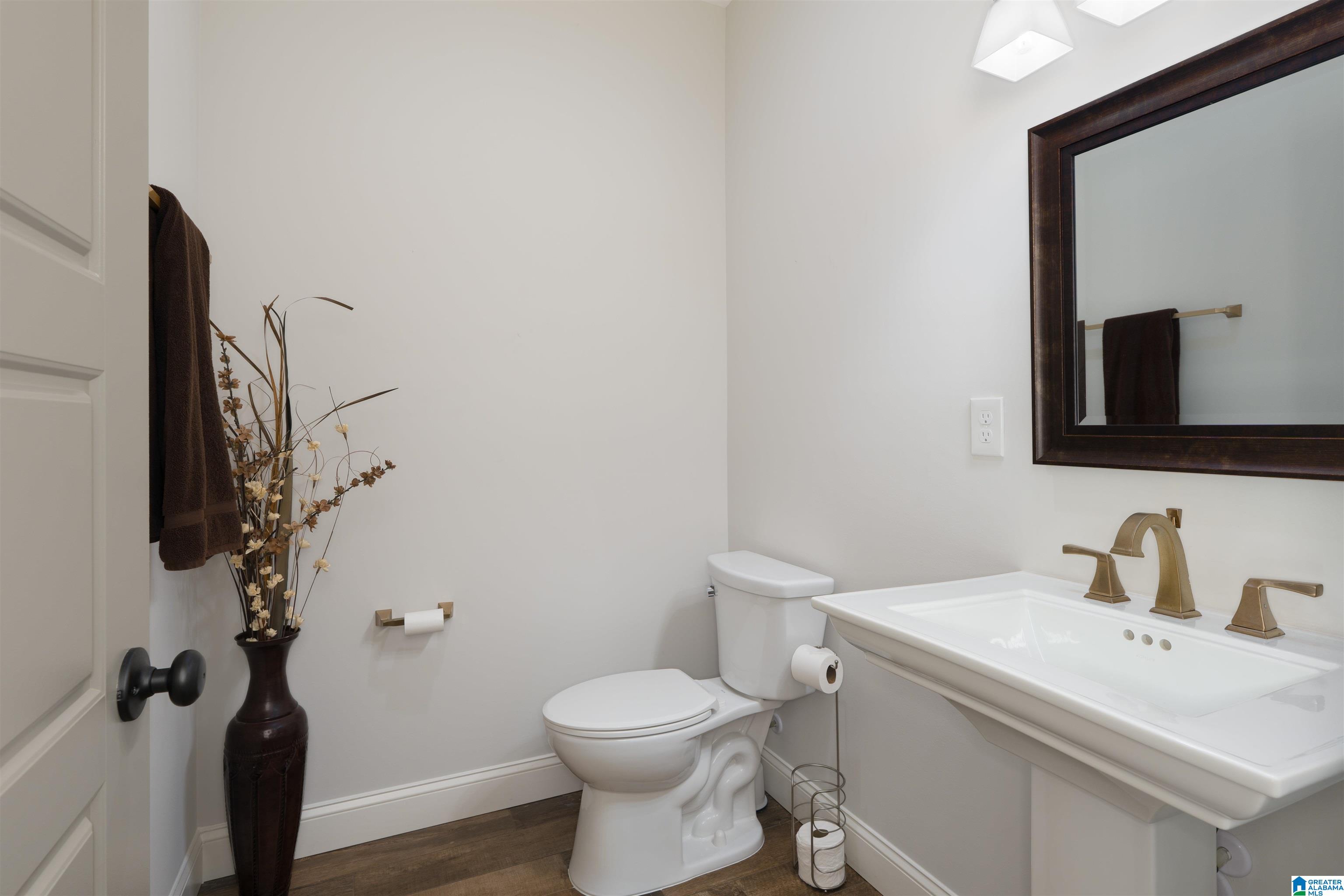 5750 DEERCREST COURT