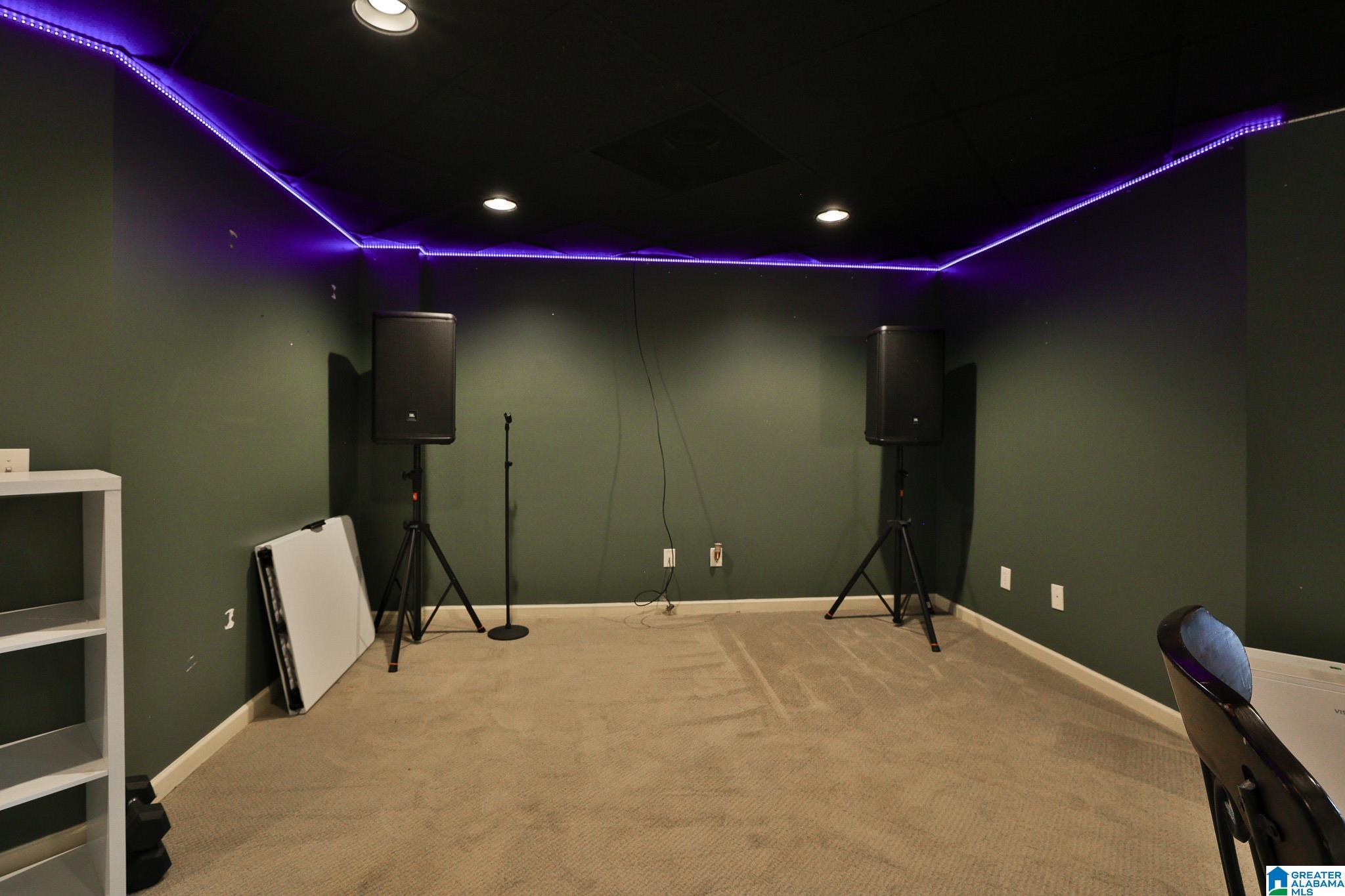 8169 CARRINGTON DRIVE