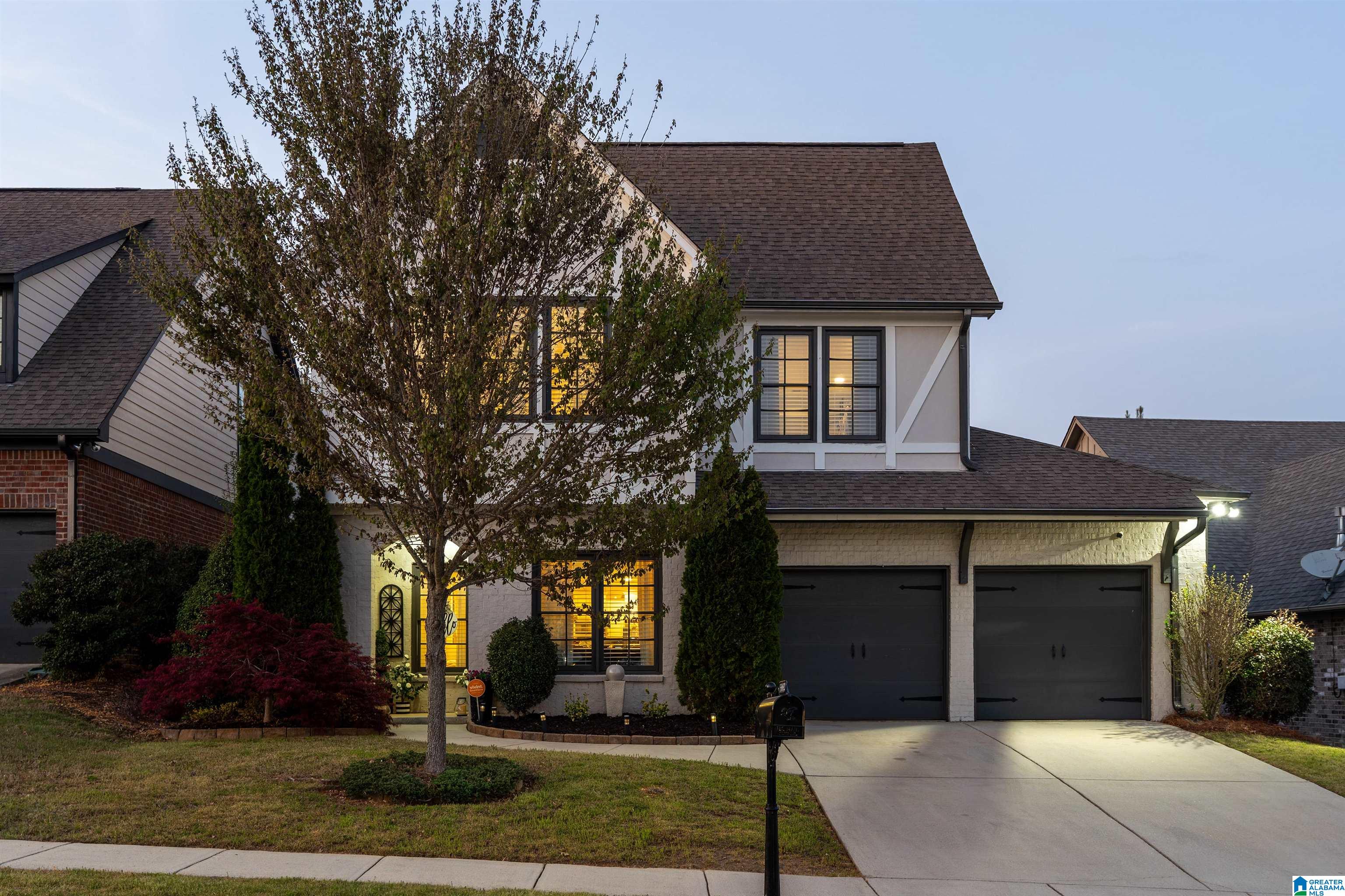 5882 LONGVIEW LANE