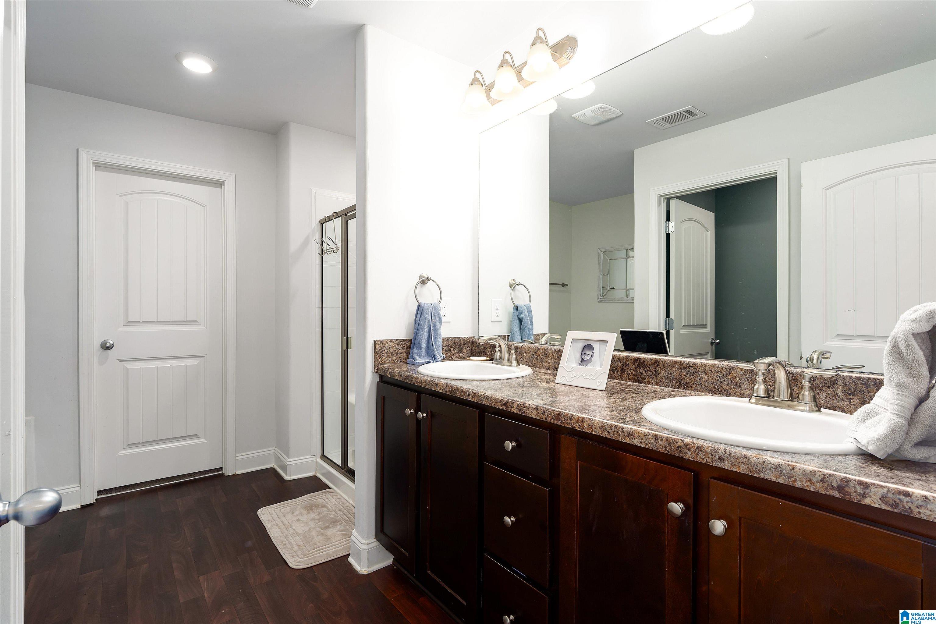 1029 BROOKHAVEN DRIVE