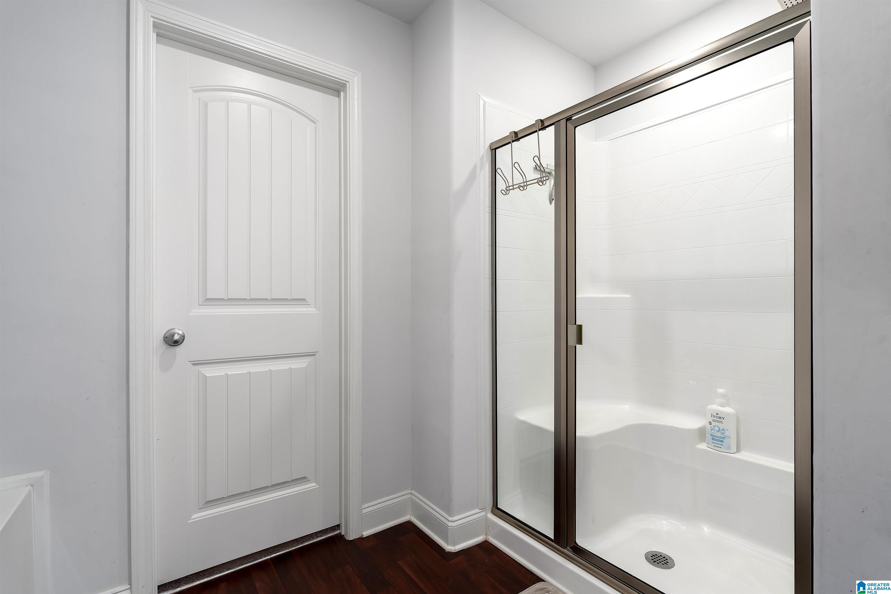 1029 BROOKHAVEN DRIVE