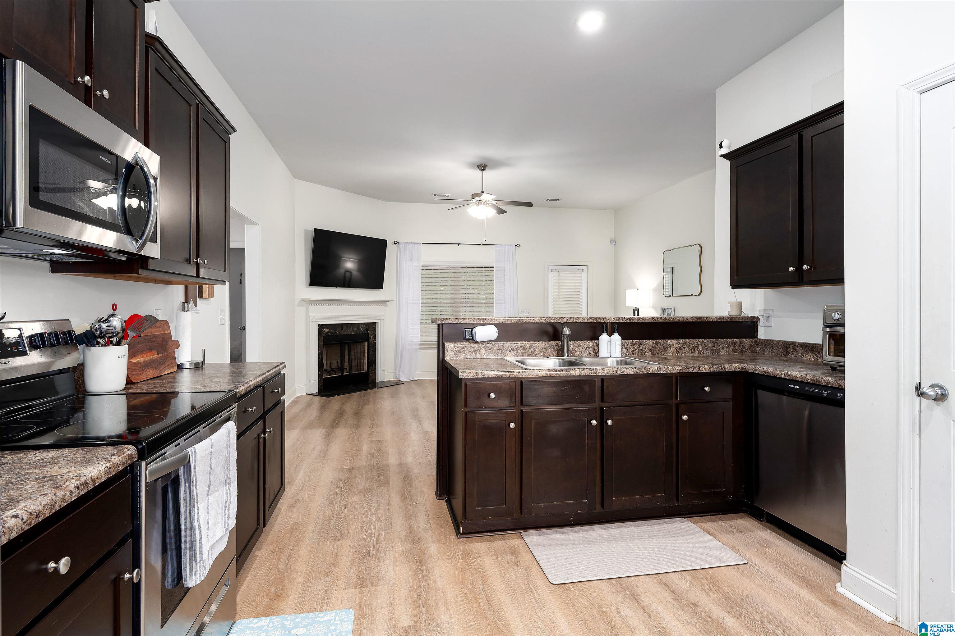 1029 BROOKHAVEN DRIVE