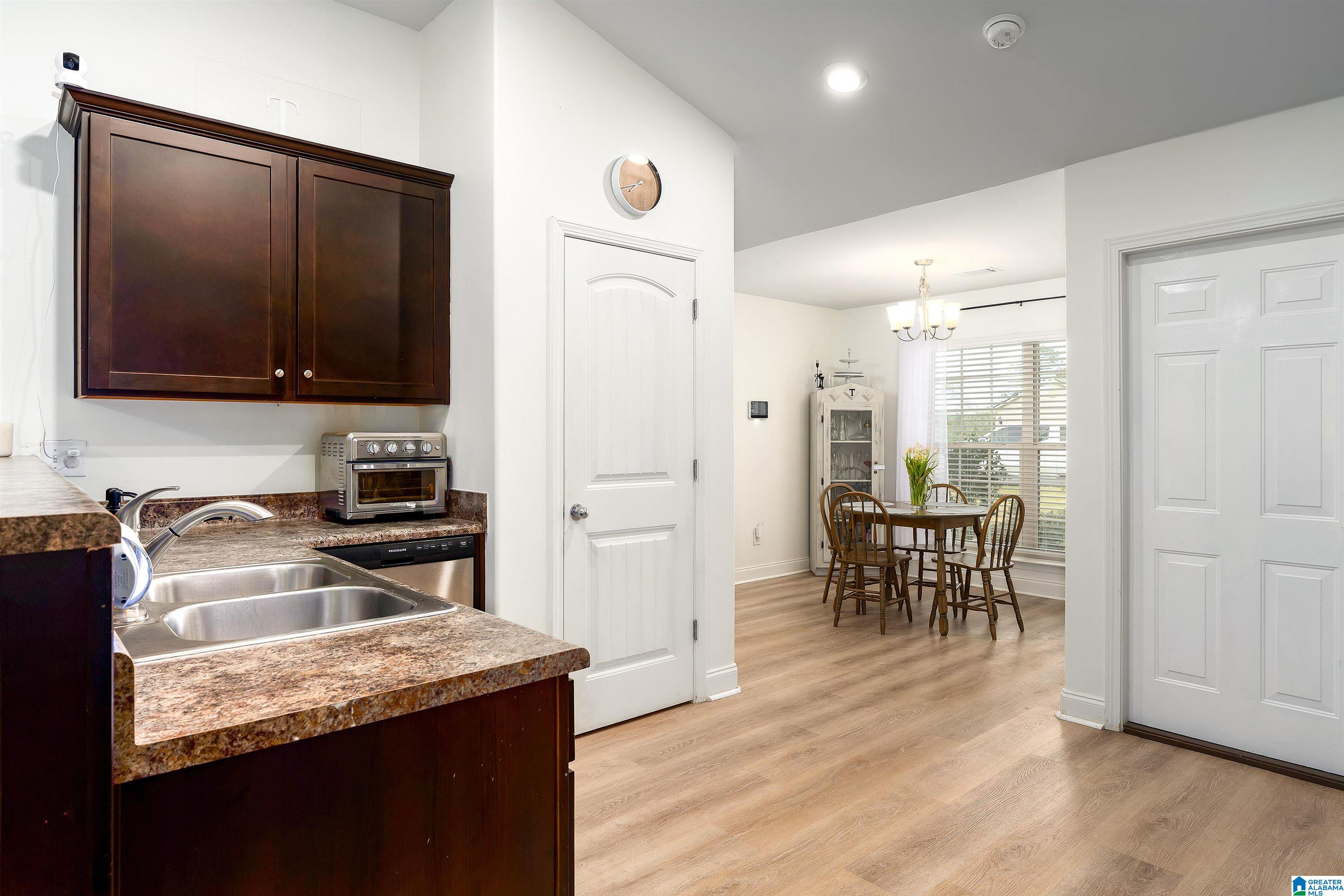 1029 BROOKHAVEN DRIVE