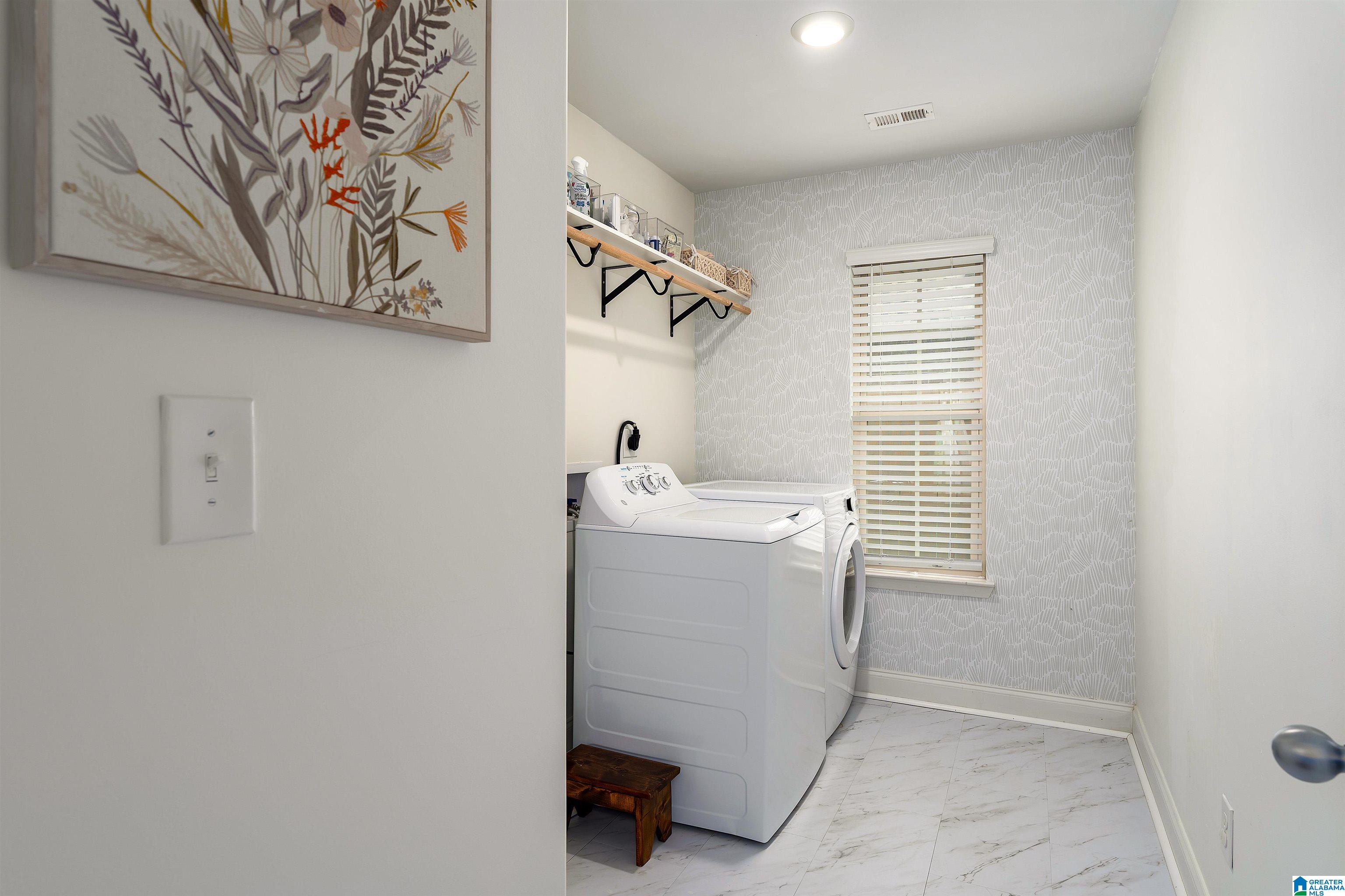 1029 BROOKHAVEN DRIVE