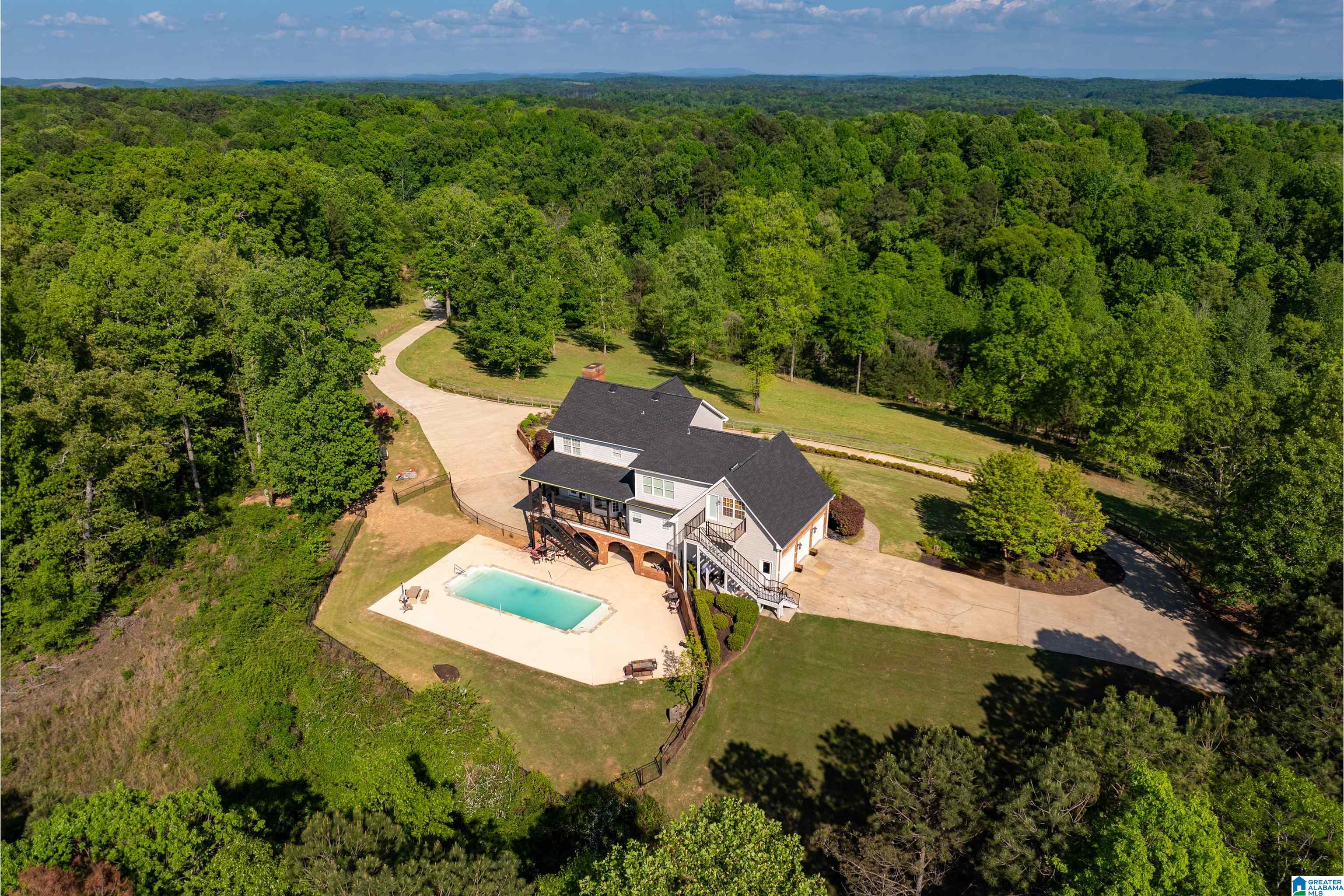 2109 BOWMAN CIRCLE