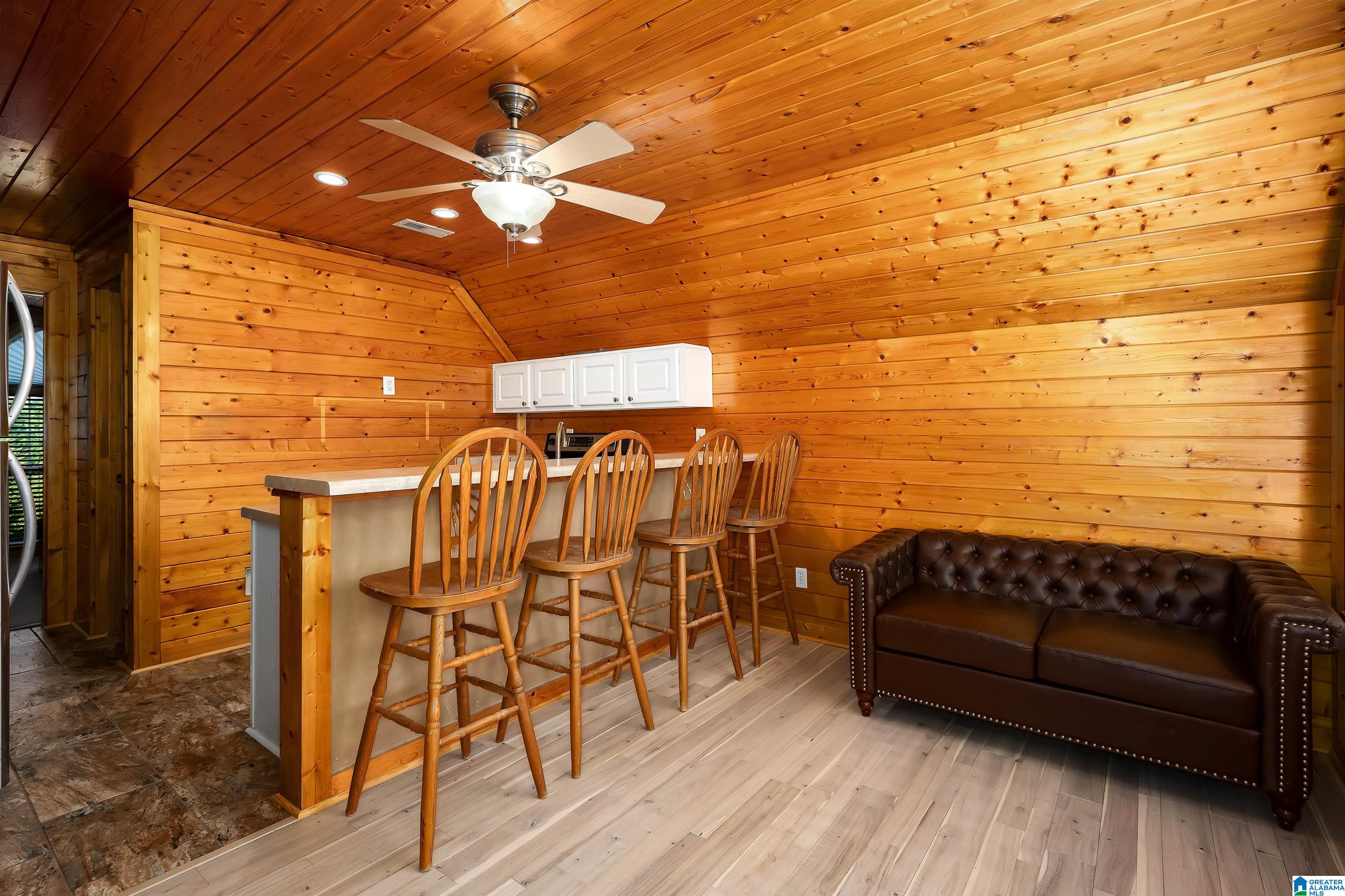 2109 BOWMAN CIRCLE